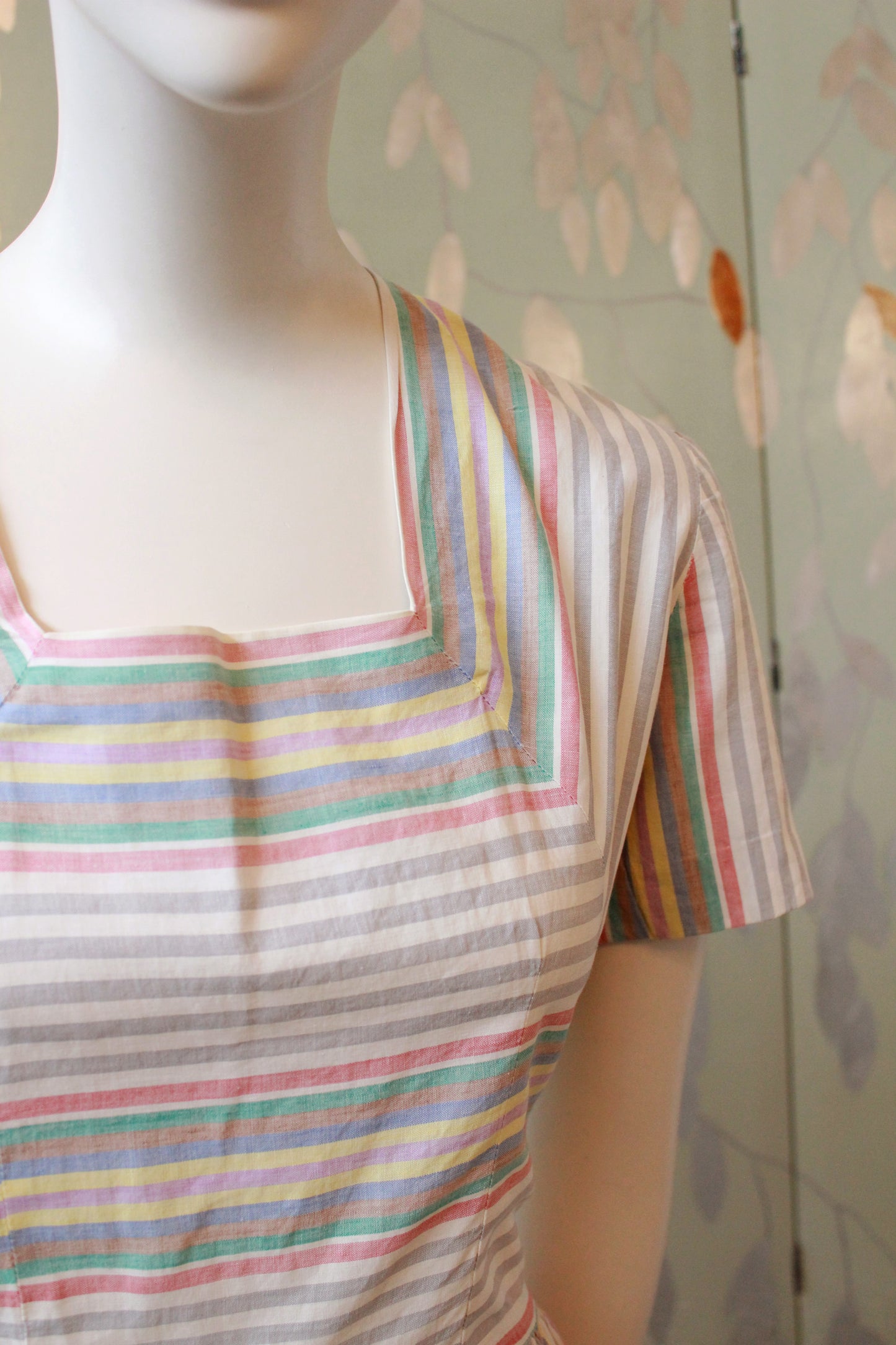 1940s Grey And White With Multicoloured Stripes Short Sleeve Cotton Dress