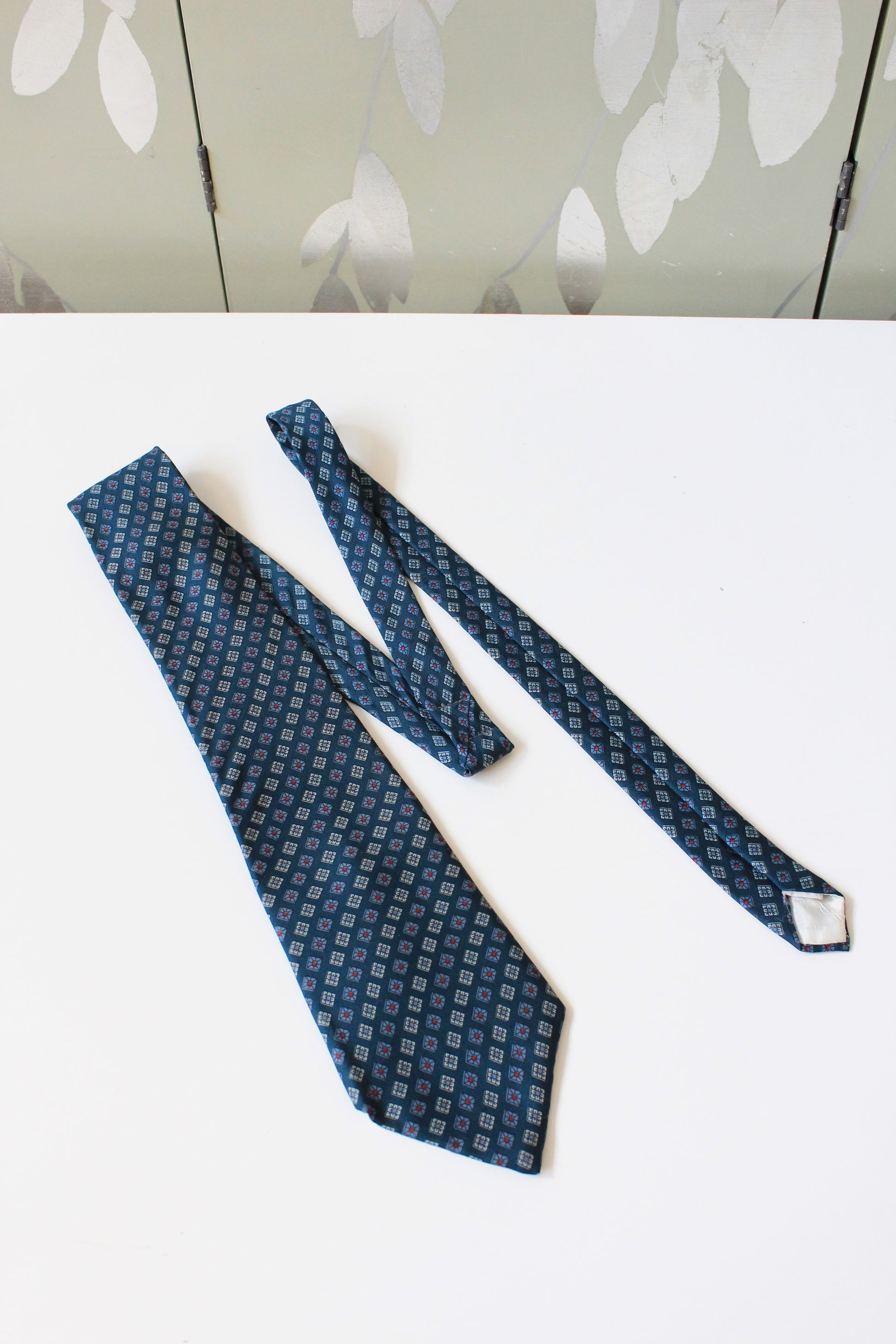 1990s YSLDark Teal Silk Designer Tie With Repeating Pattern 