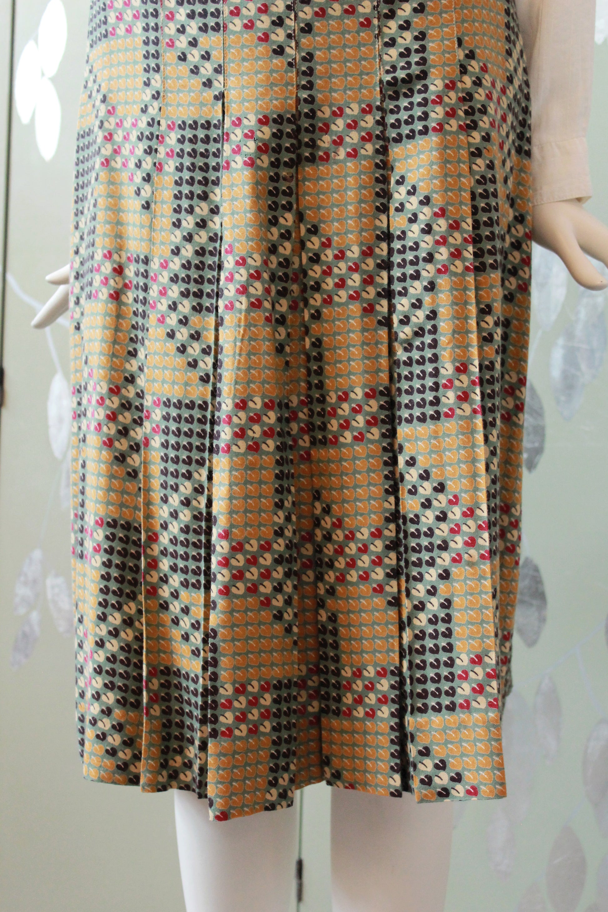 1970s Franck Olivier Pleated Leaf Print Skirt, Small