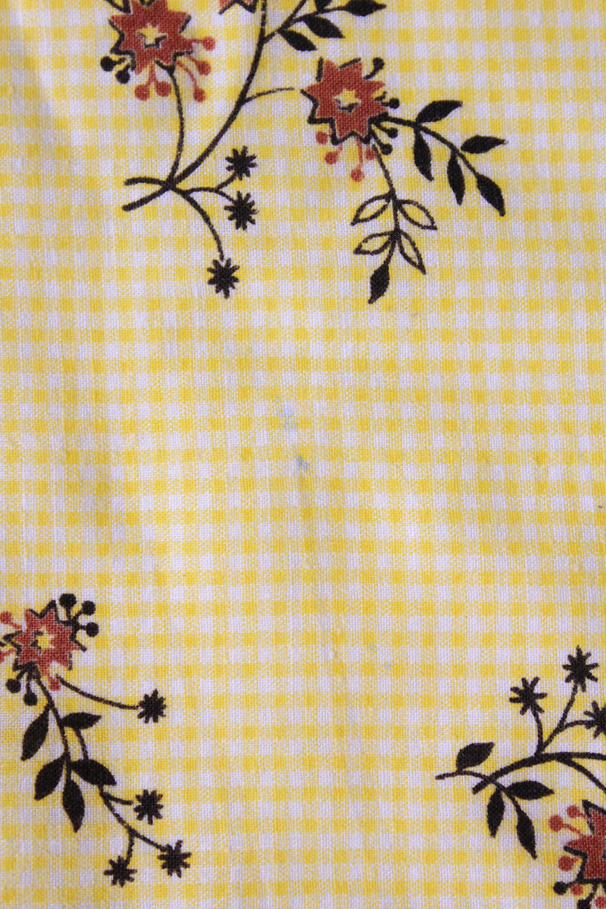  1960s Yellow And White Gingham Cotton Sewing Fabric With Red Flowers, 1.4