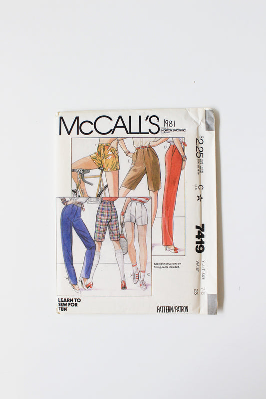 1980s Junior/Teen Pattern For Girls, Pants Or Shorts McCall's 7419 Sewing Pattern, Uncut Size 7-8