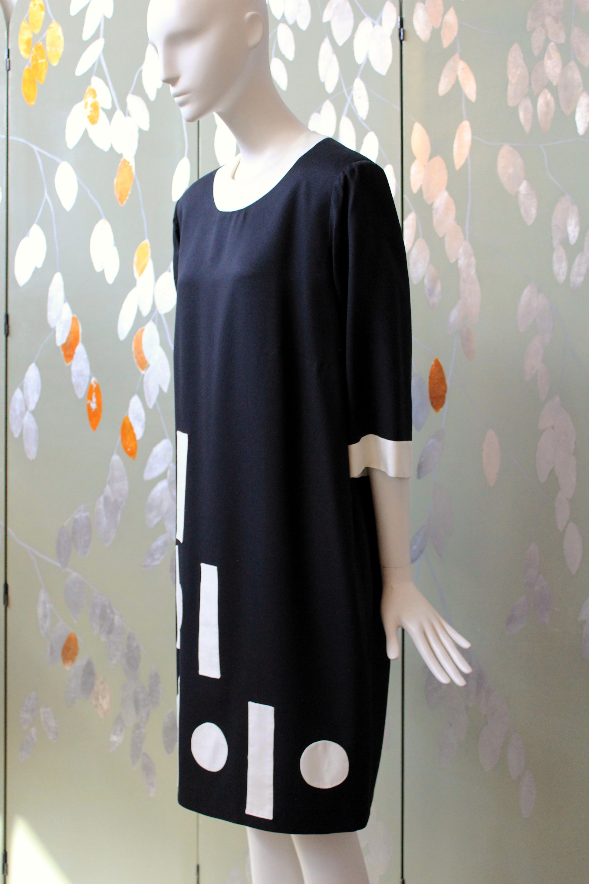 1980s Black and White Graphic Square And Circle Shift Dress, Medium