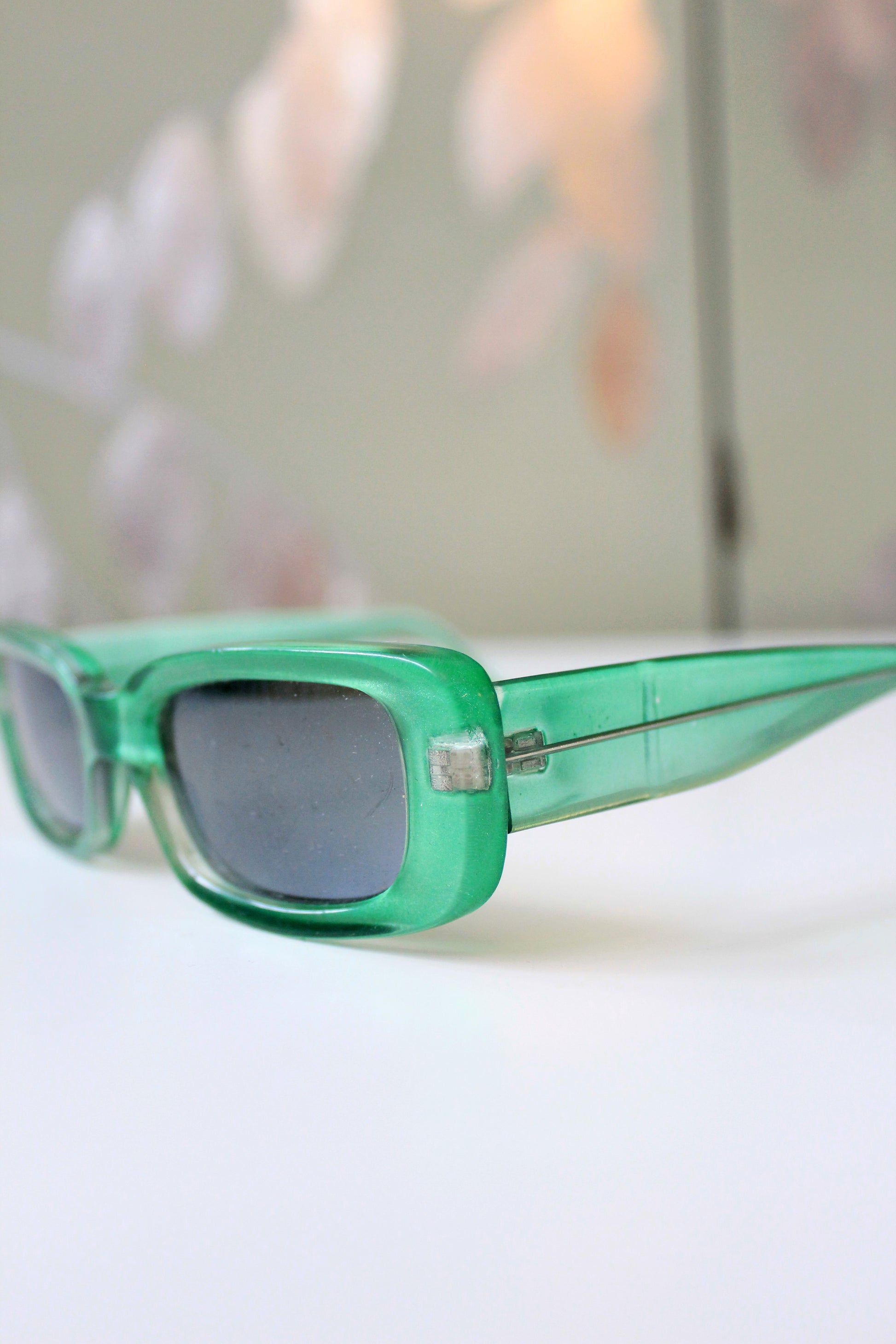 1990s Green Rectangular Sunglasses 