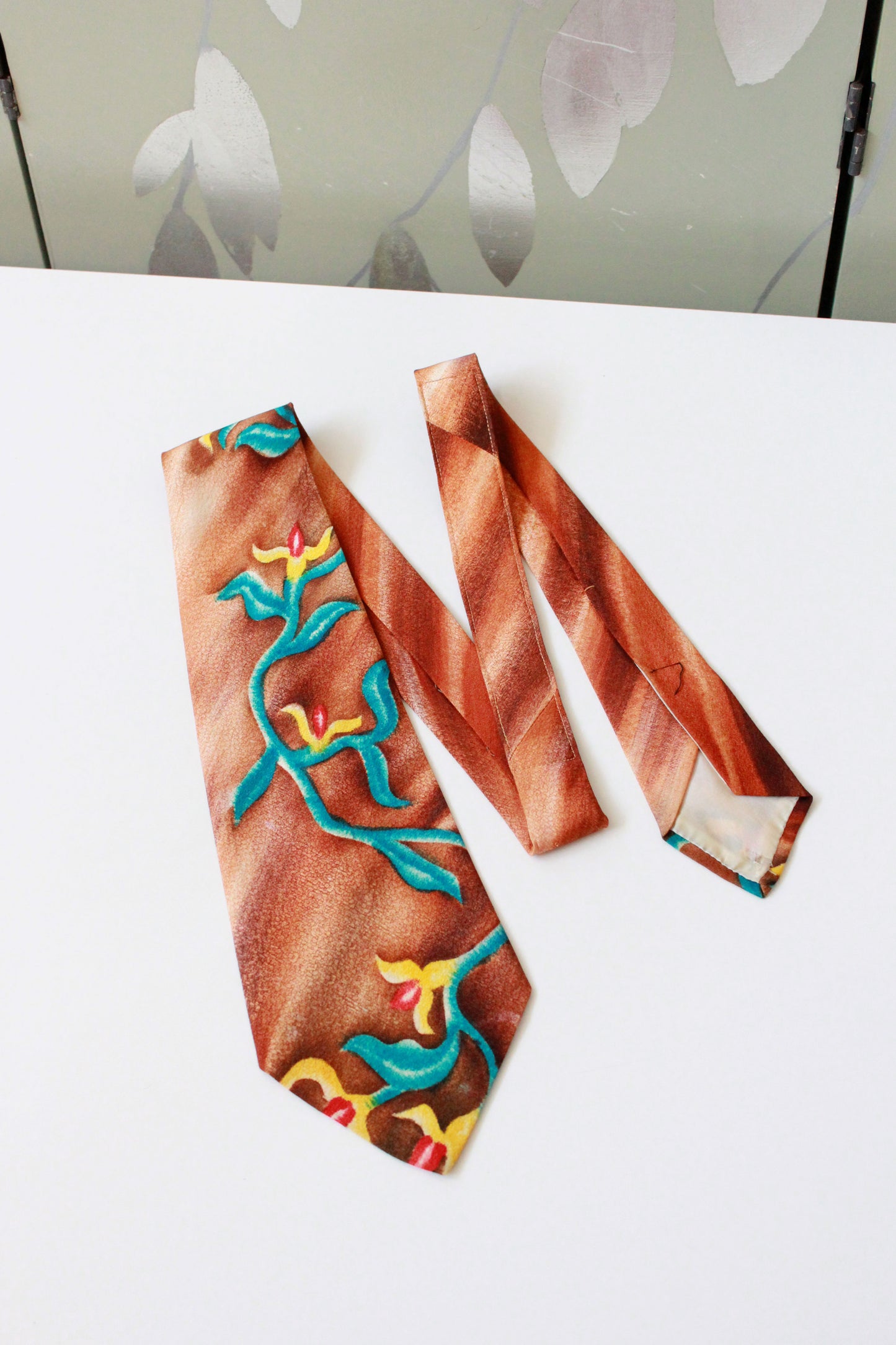 Vintage 1950s Hand Painted Orange Tie with Teal Vines