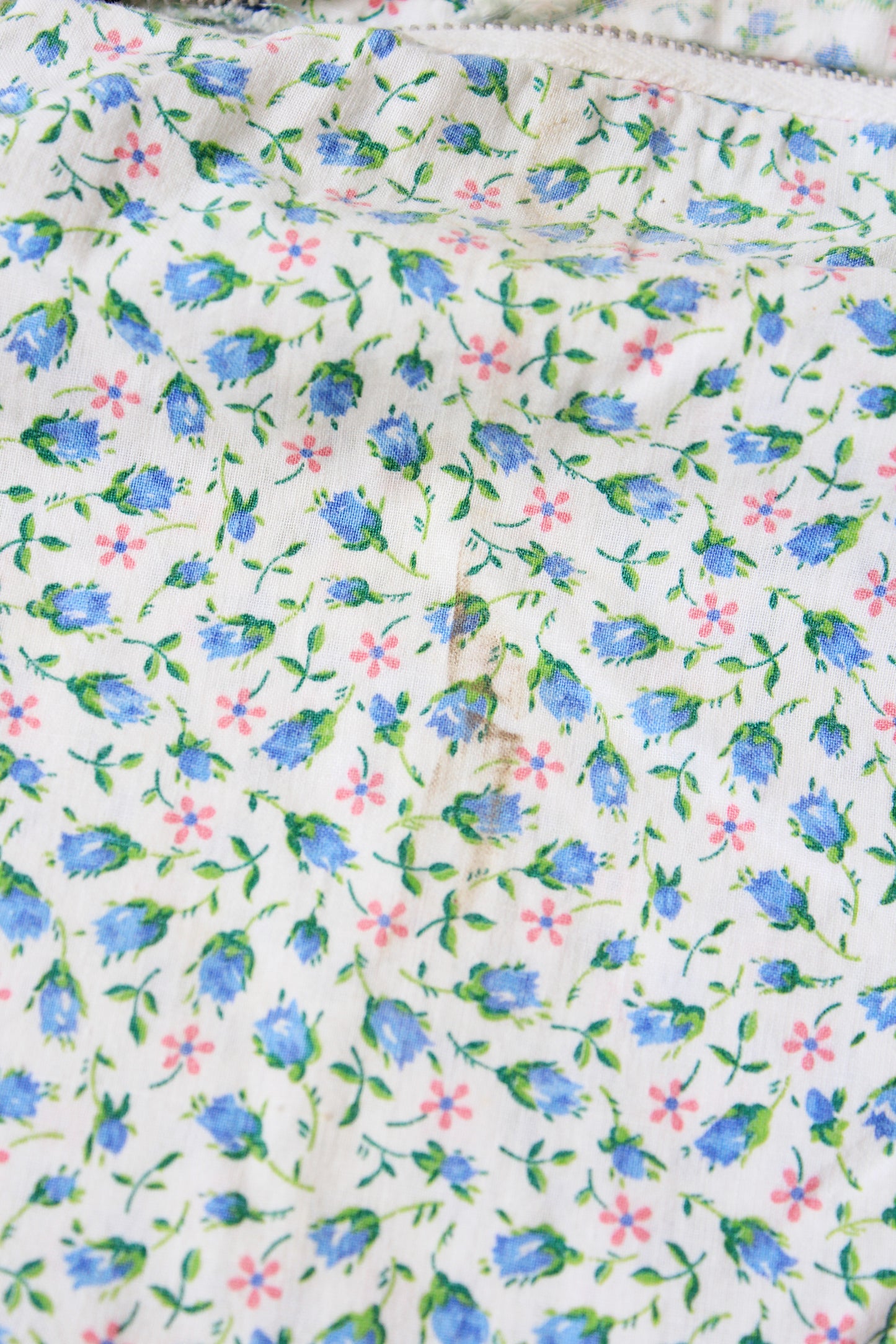 1950s White Pink/Blue Tulip Cotton Duvet Cover Sewing Fabric, Twin Bed, 4.6 yards