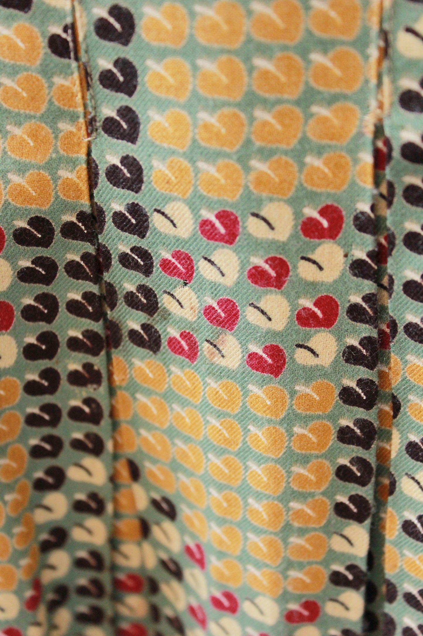 1970s Franck Olivier Pleated Leaf Print Skirt, Small