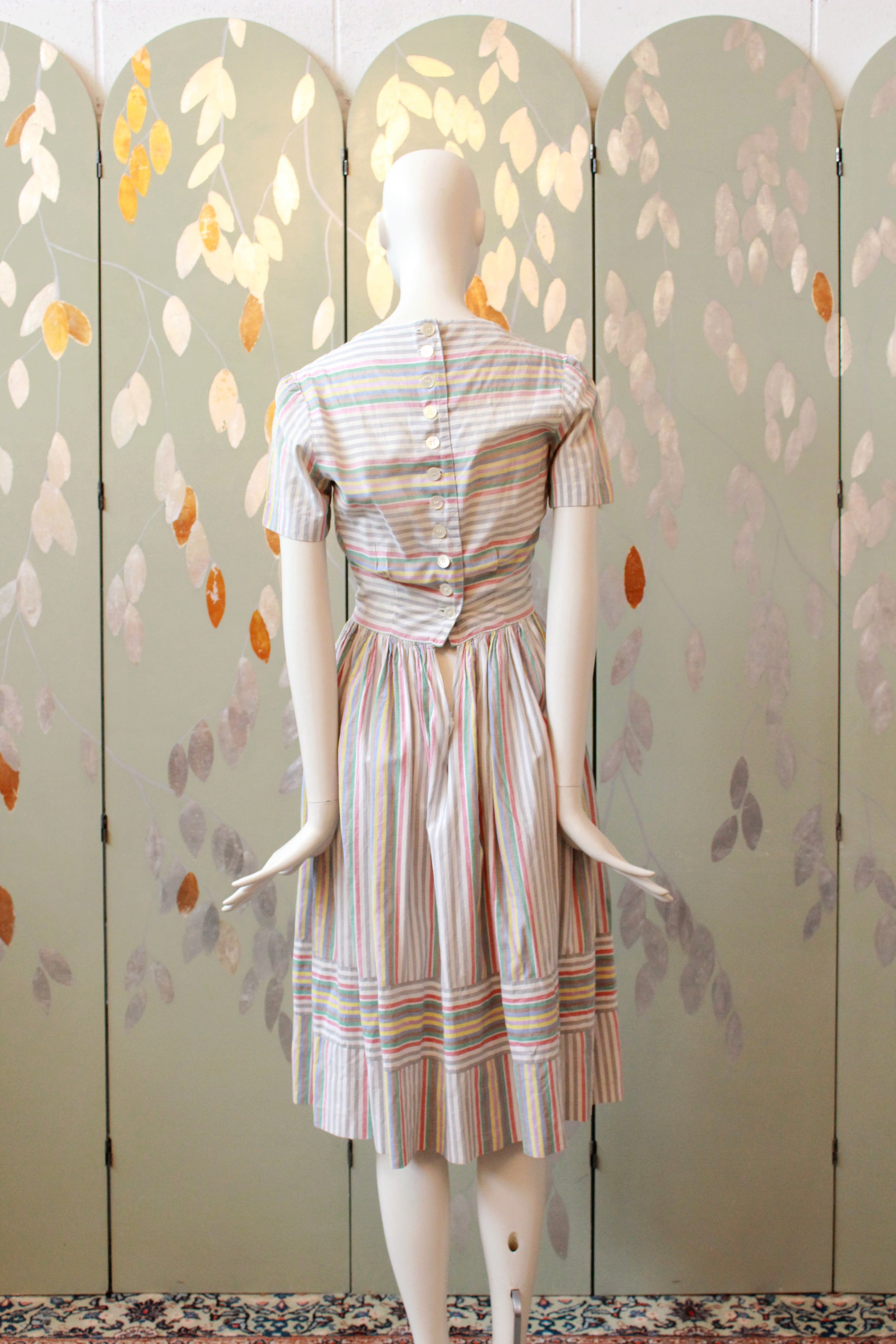 1940s Grey And White With Multicoloured Stripes Short Sleeve Cotton Dress
