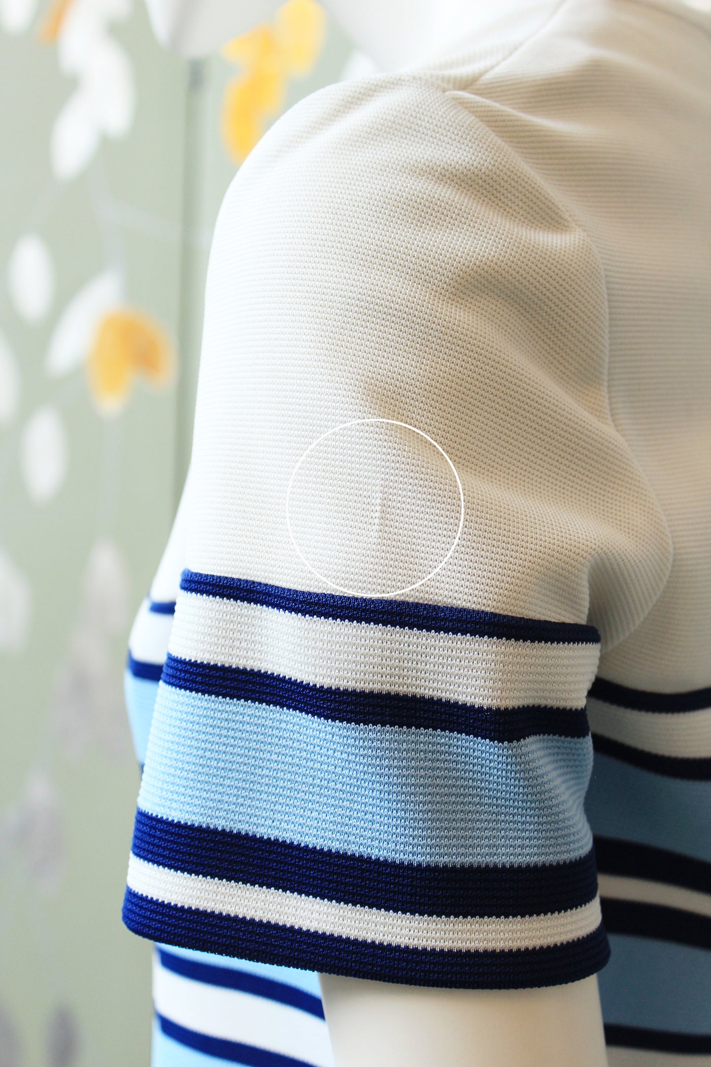 1970s White Short Sleeve Two Toned Blue Stripes A line Summer Dress, Small