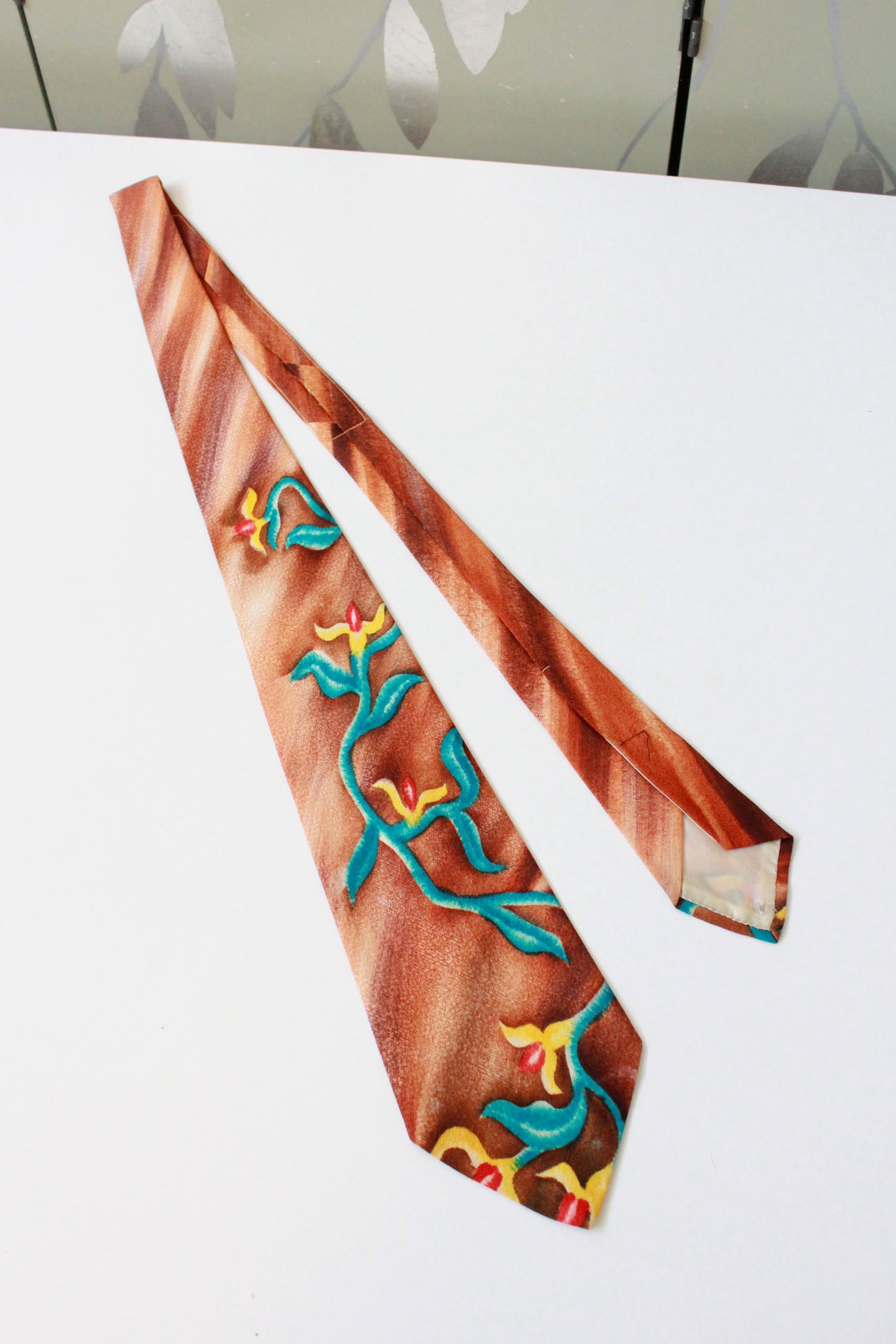 Vintage 1950s Hand Painted Orange Tie with Teal Vines