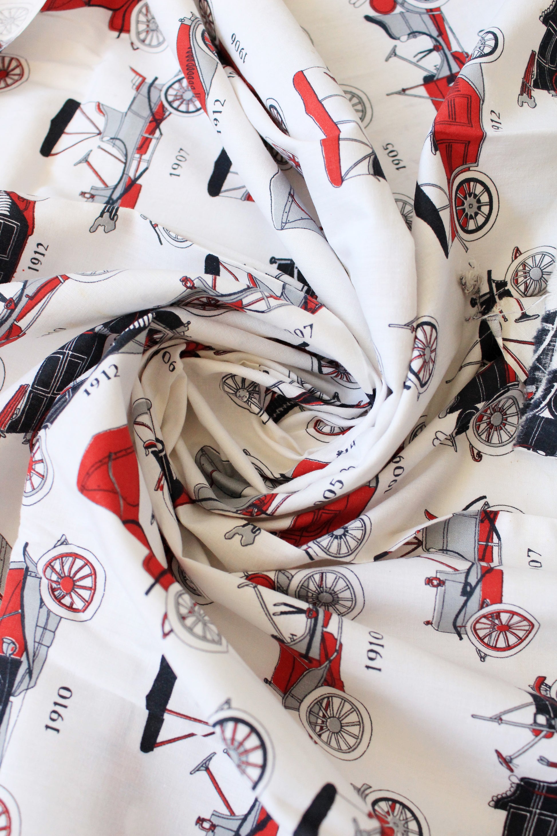 1950s/60s Novelty Antique Car Cotton Sewing Fabric In Red/Black/White, 4 Yards