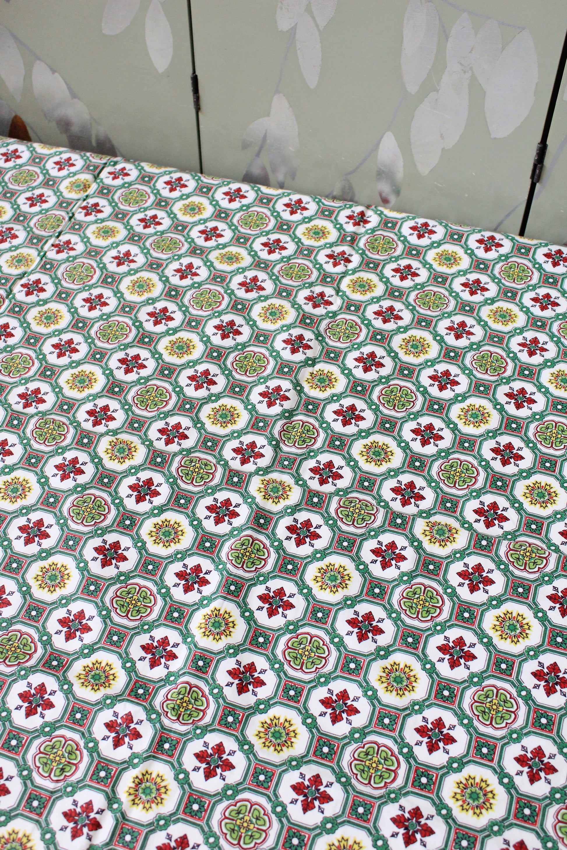 1960s Green and Red Tile Medallion Cotton Sewing Fabric, 1.1 yards