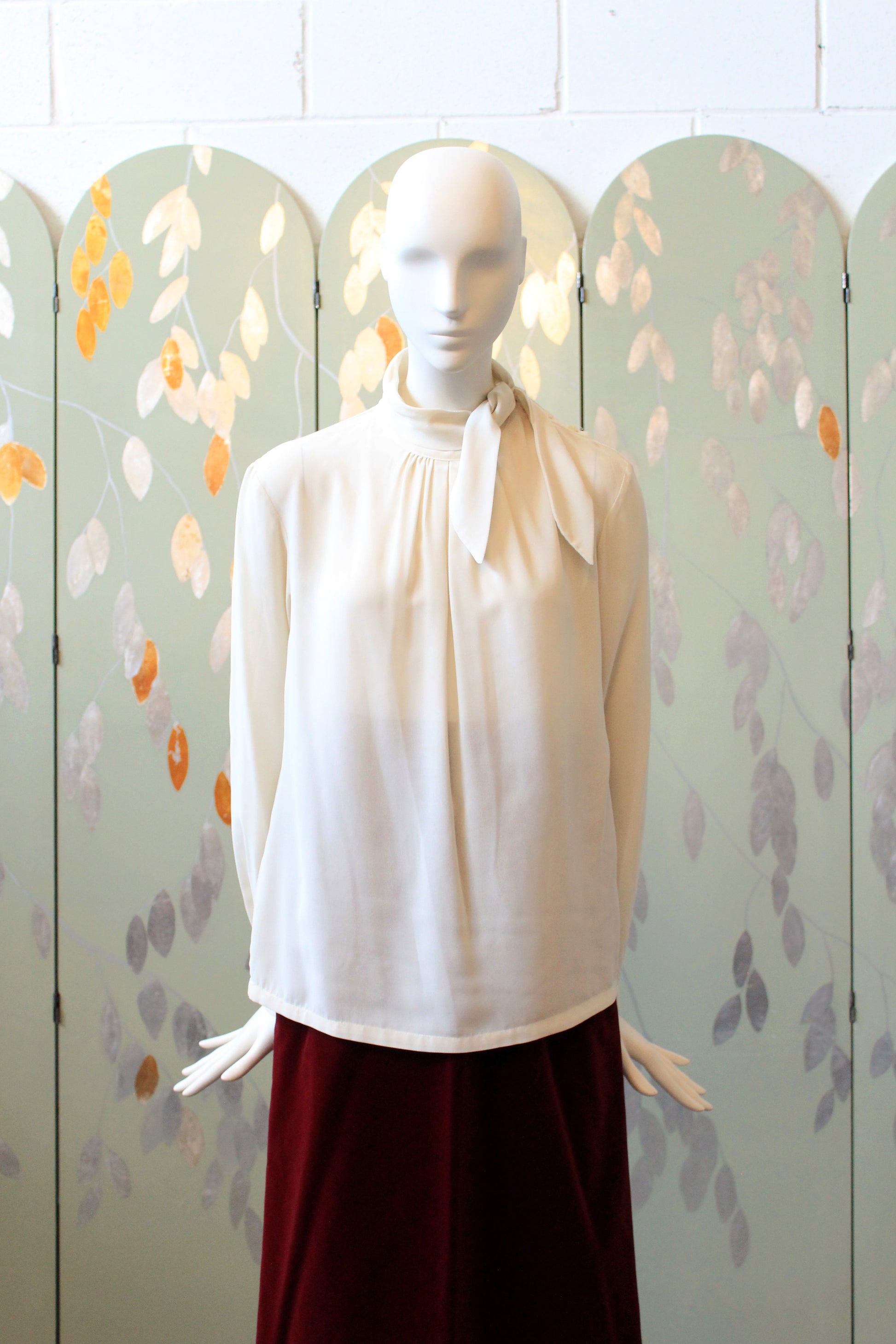 2000s Cream Side Bow Elegant Long Sleeve Blouse, Medium