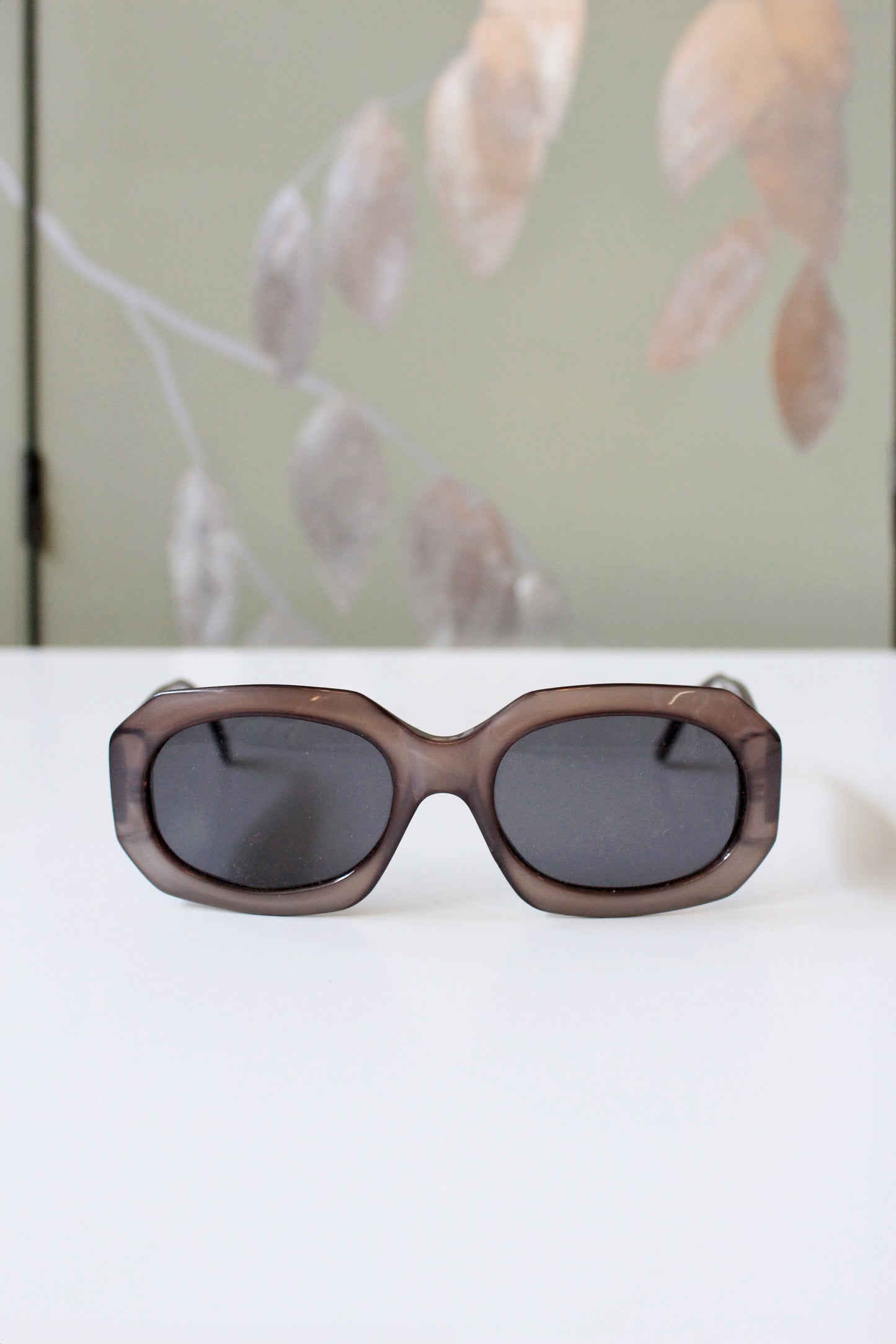 1990s Grey Ellen Tracy Sunglasses 