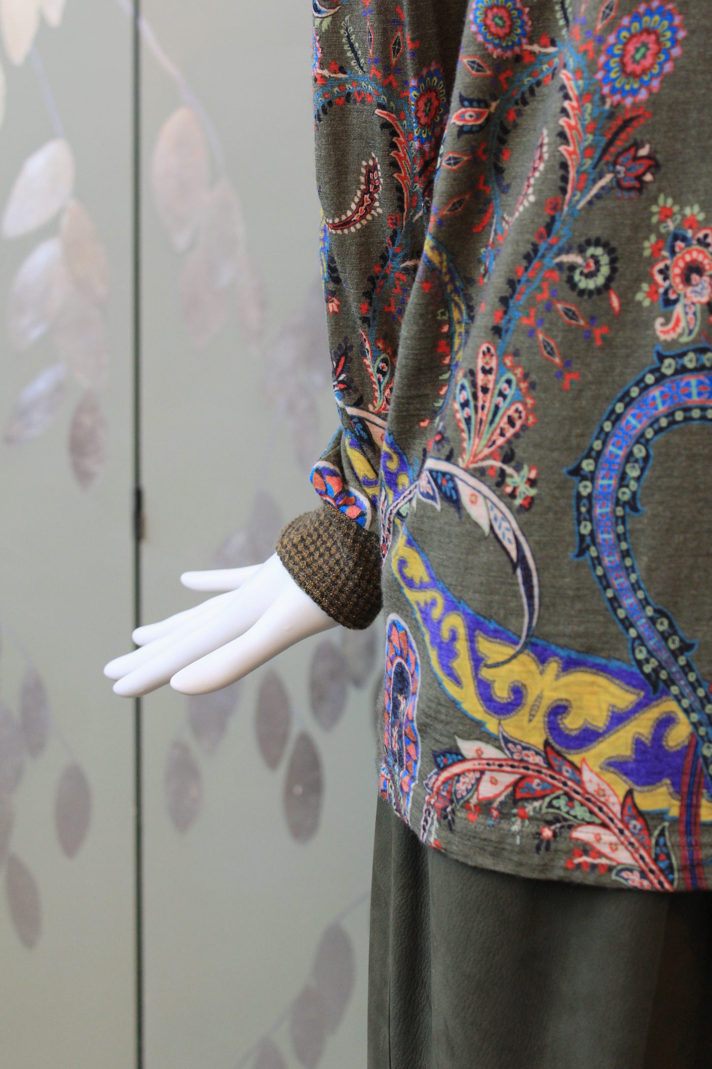 Early 2000s Olive Green Etro Long Sleeve Paisley Print Cotton Long Sleeve Top, Large