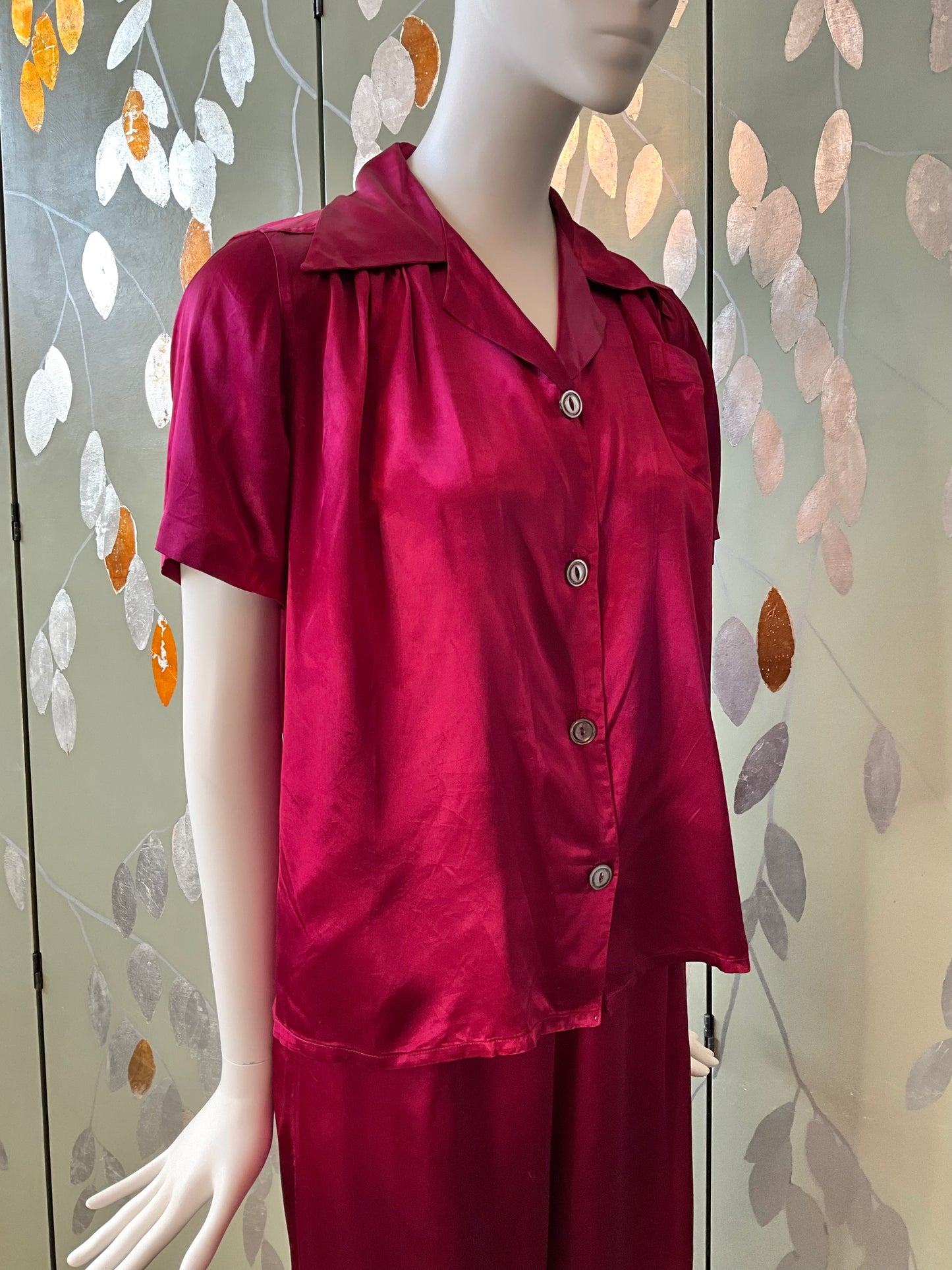 Vintage 1940s Burgundy Satin Pyjamas and Robe, XS or Junior