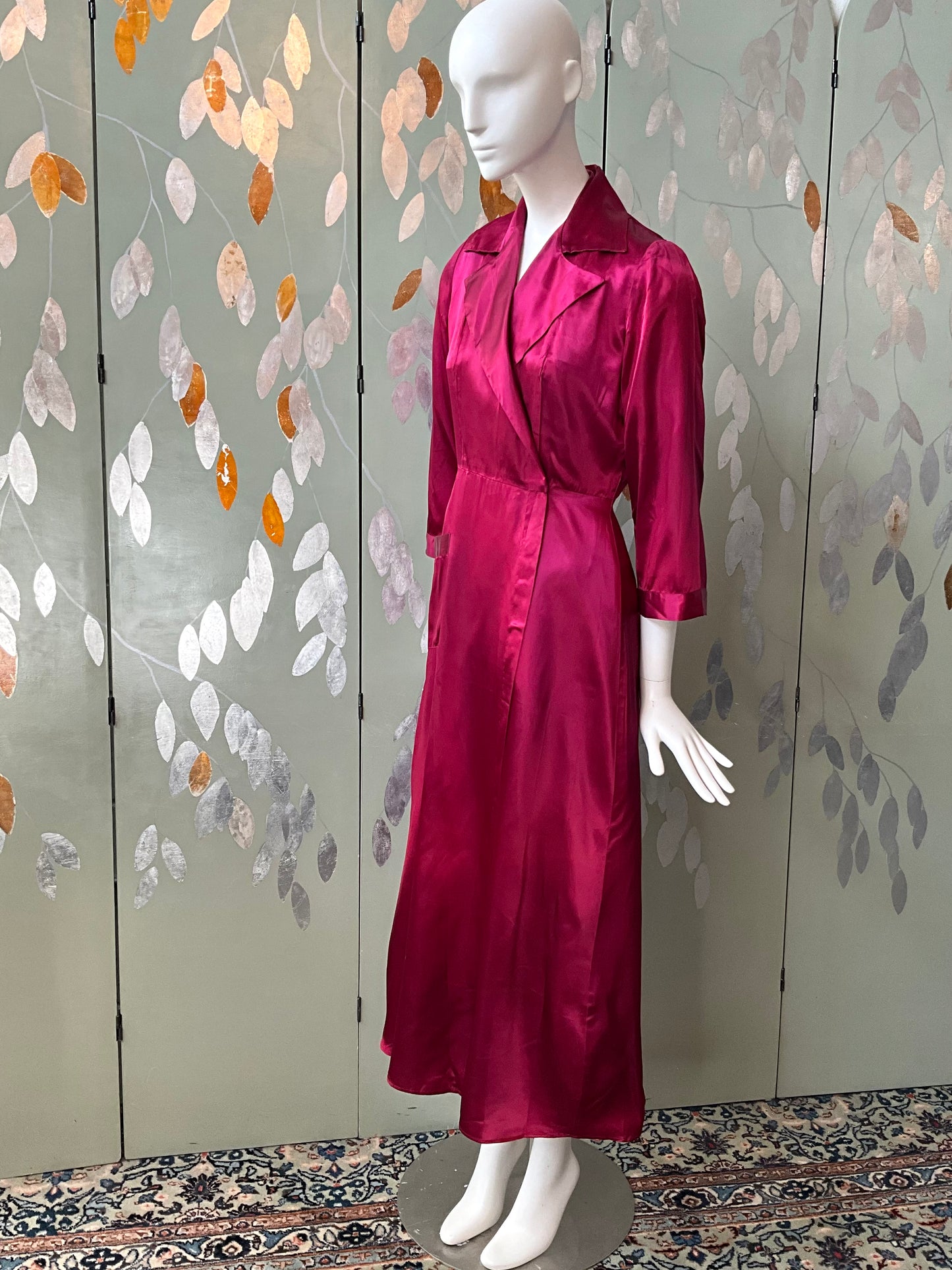 Vintage 1940s Burgundy Satin Pyjamas and Robe, XS or Junior