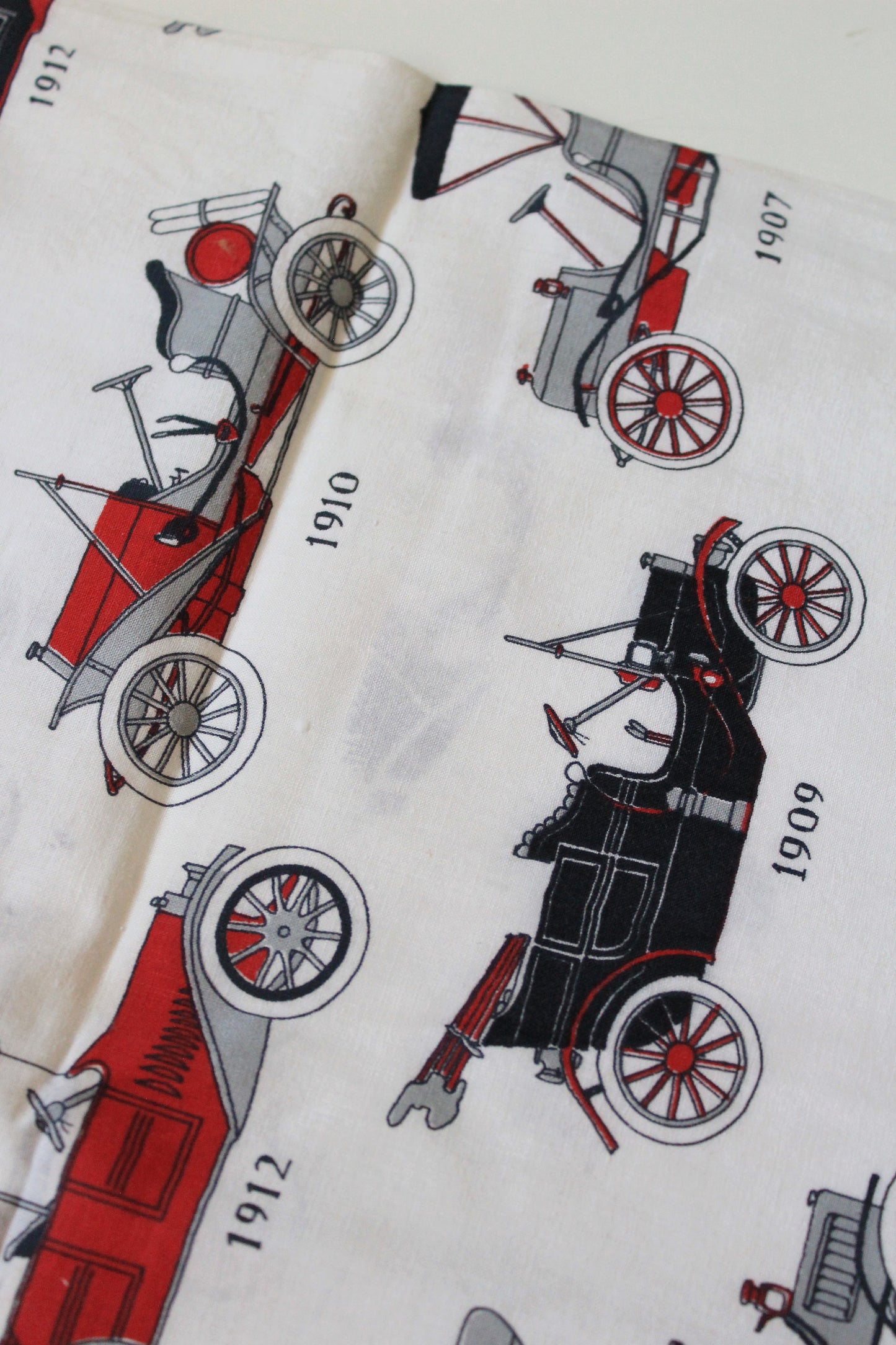 1950s/60s Novelty Antique Car Cotton Sewing Fabric In Red/Black/White, 4 Yards