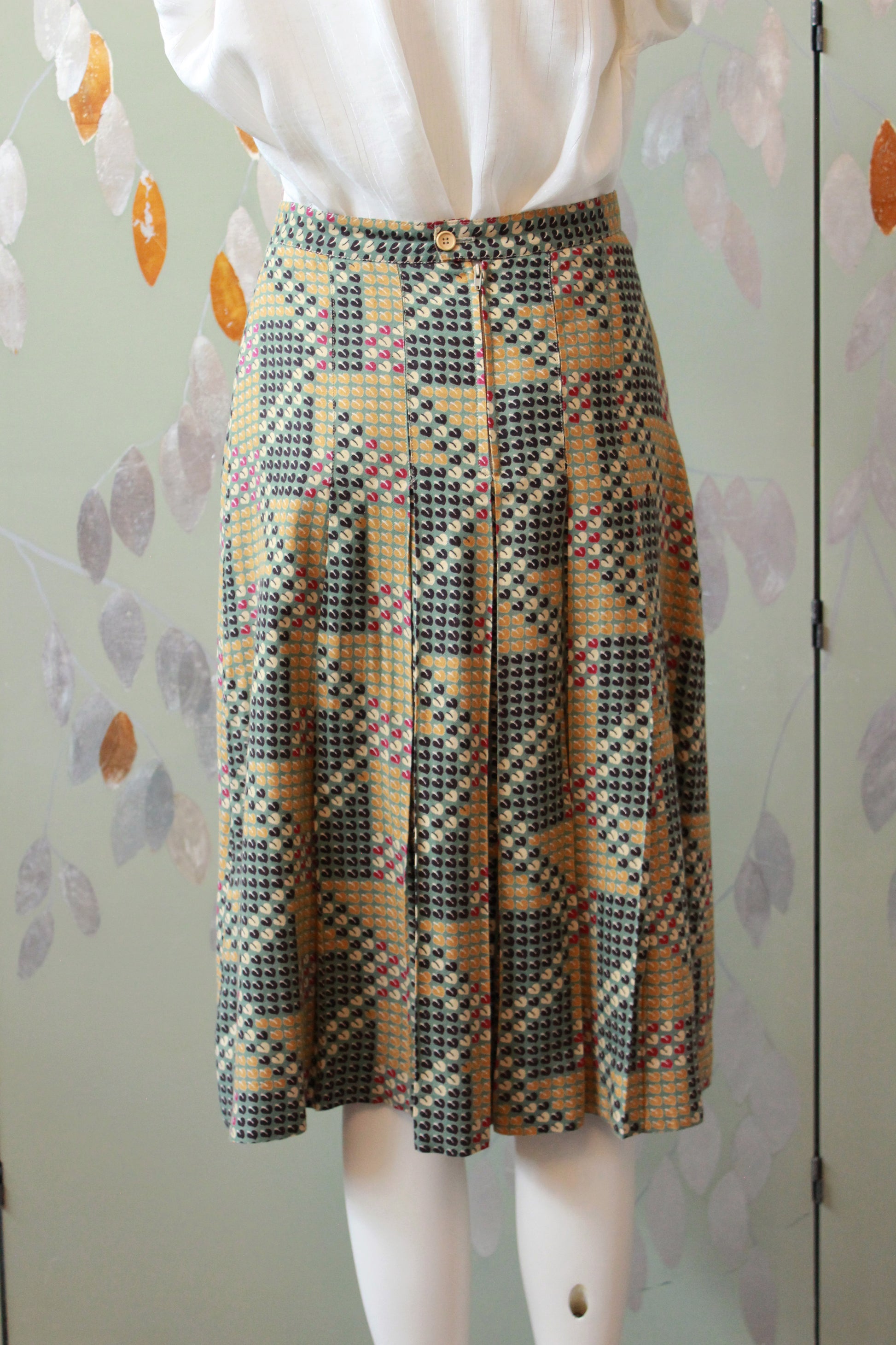 1970s Franck Olivier Pleated Leaf Print Skirt, Small