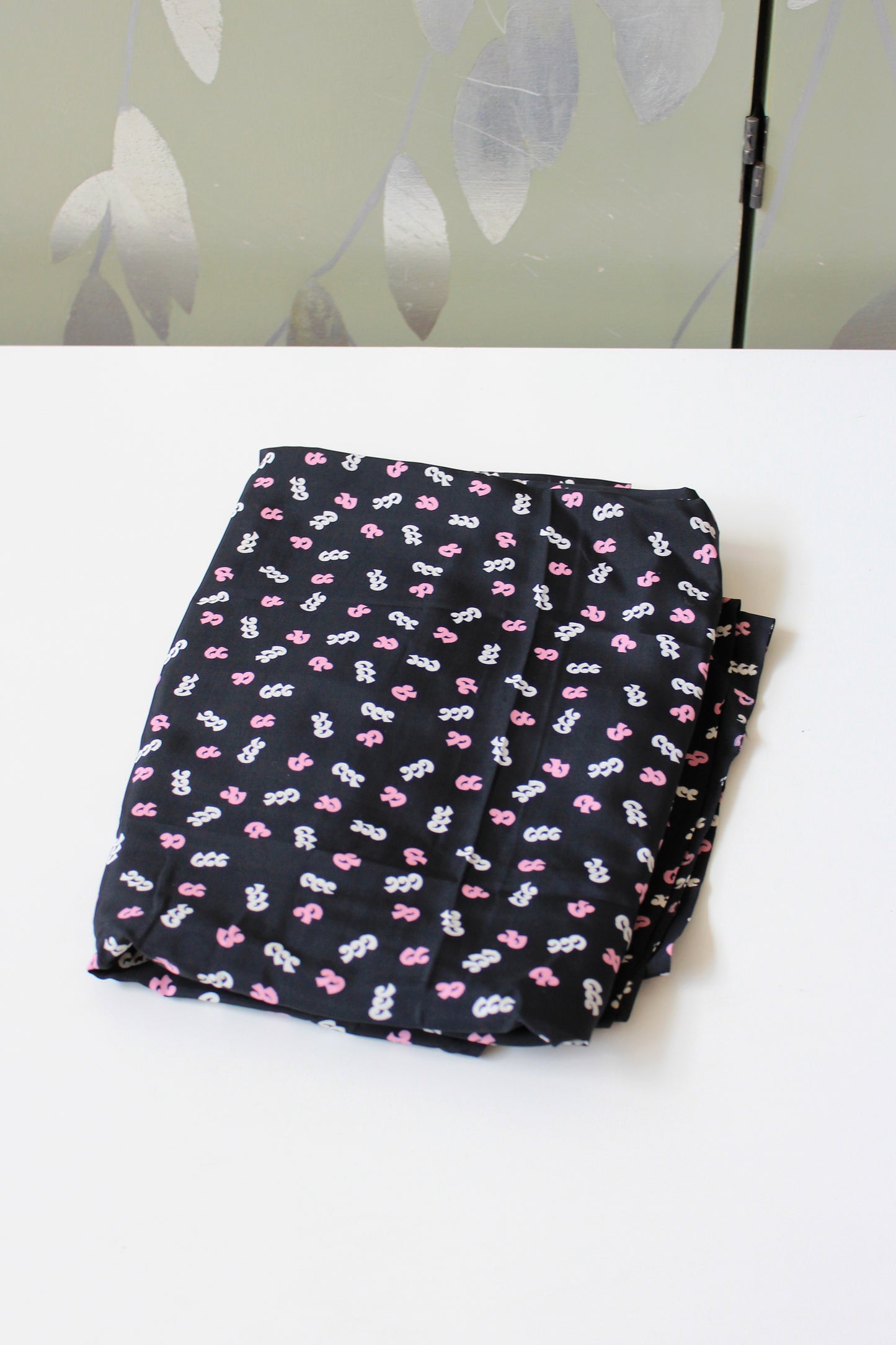 1940s Navy Pink And White Abstract Print Rayon Sewing Fabric, 4 Yards