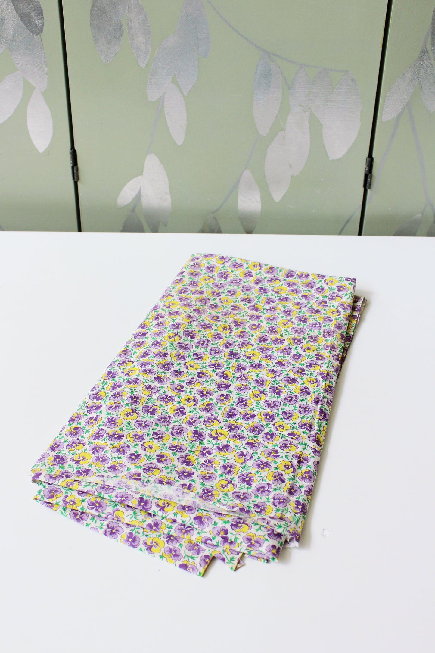 1940s Purple And Yellow Ditsy Illustrated Flower Cotton Fabric, 3.5 Yards