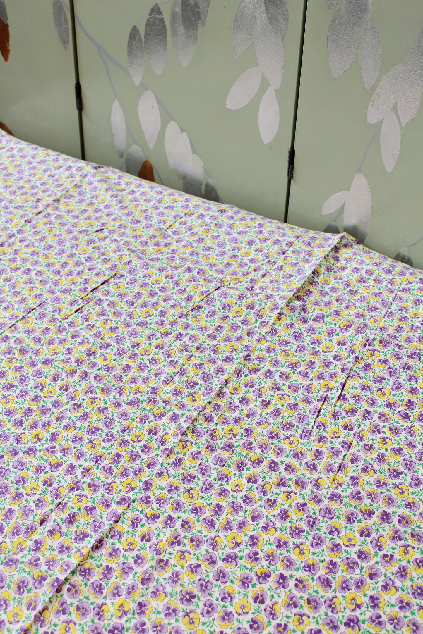 1940s Purple And Yellow Ditsy Illustrated Flower Cotton Fabric, 3.5 Yards