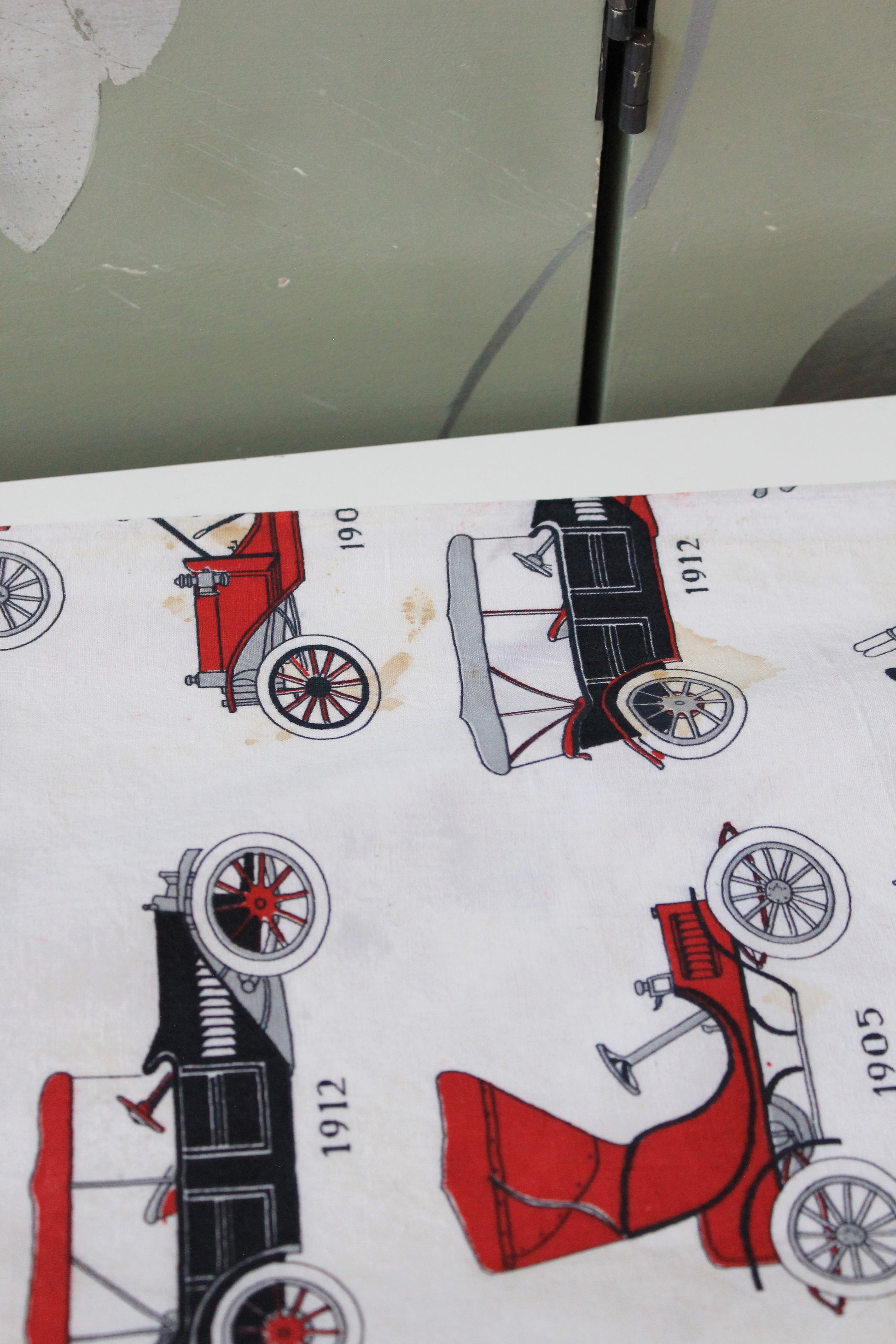 1950s/60s Novelty Antique Car Cotton Sewing Fabric In Red/Black/White, 4 Yards