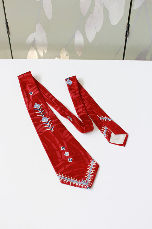 Vintage Early 1950s Rayon Tie In Red With Light Blue Symmetrical Design