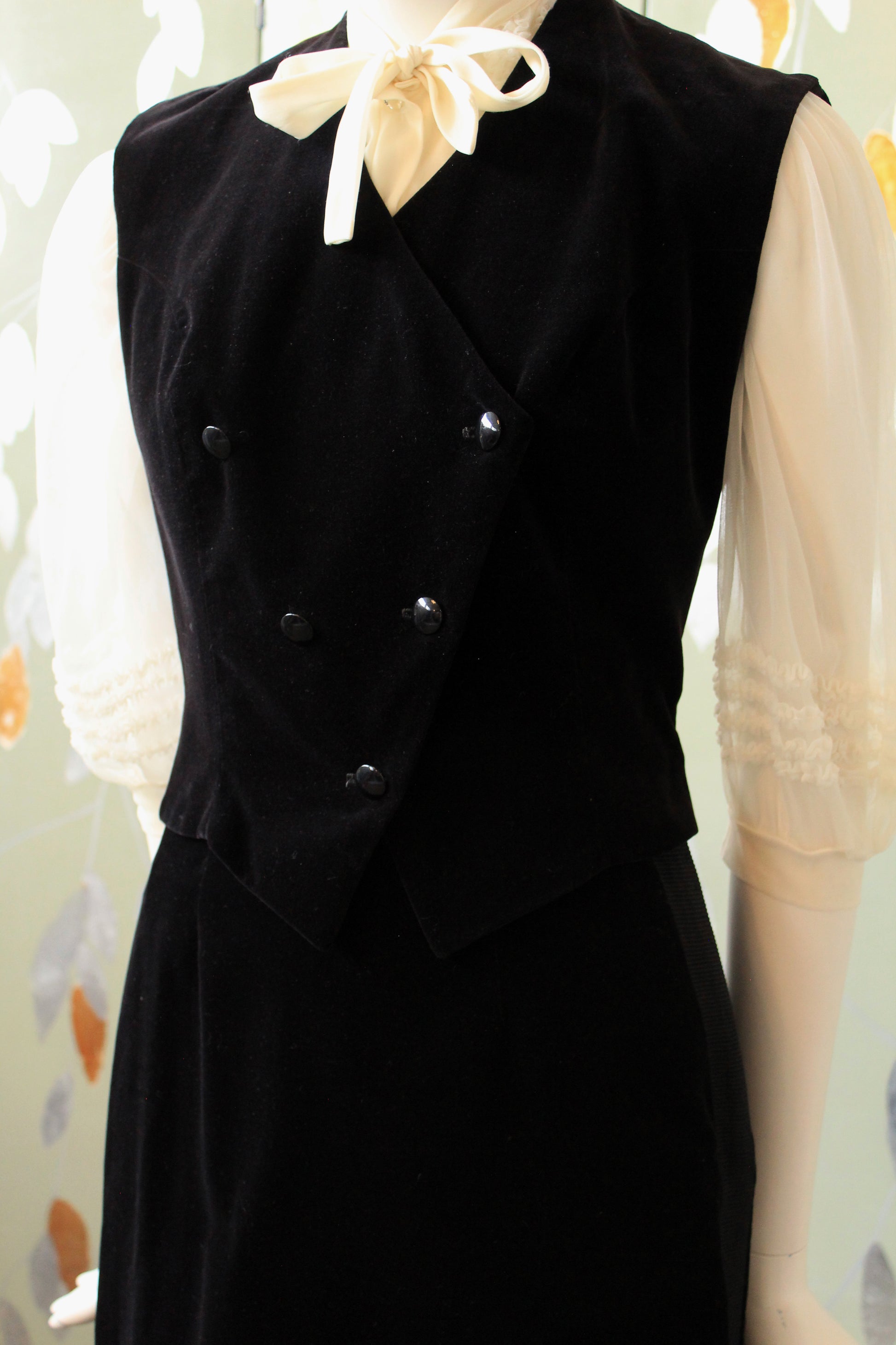 Vintage 1950s Black Velveteen Vest And Skirt Suit Set, XS