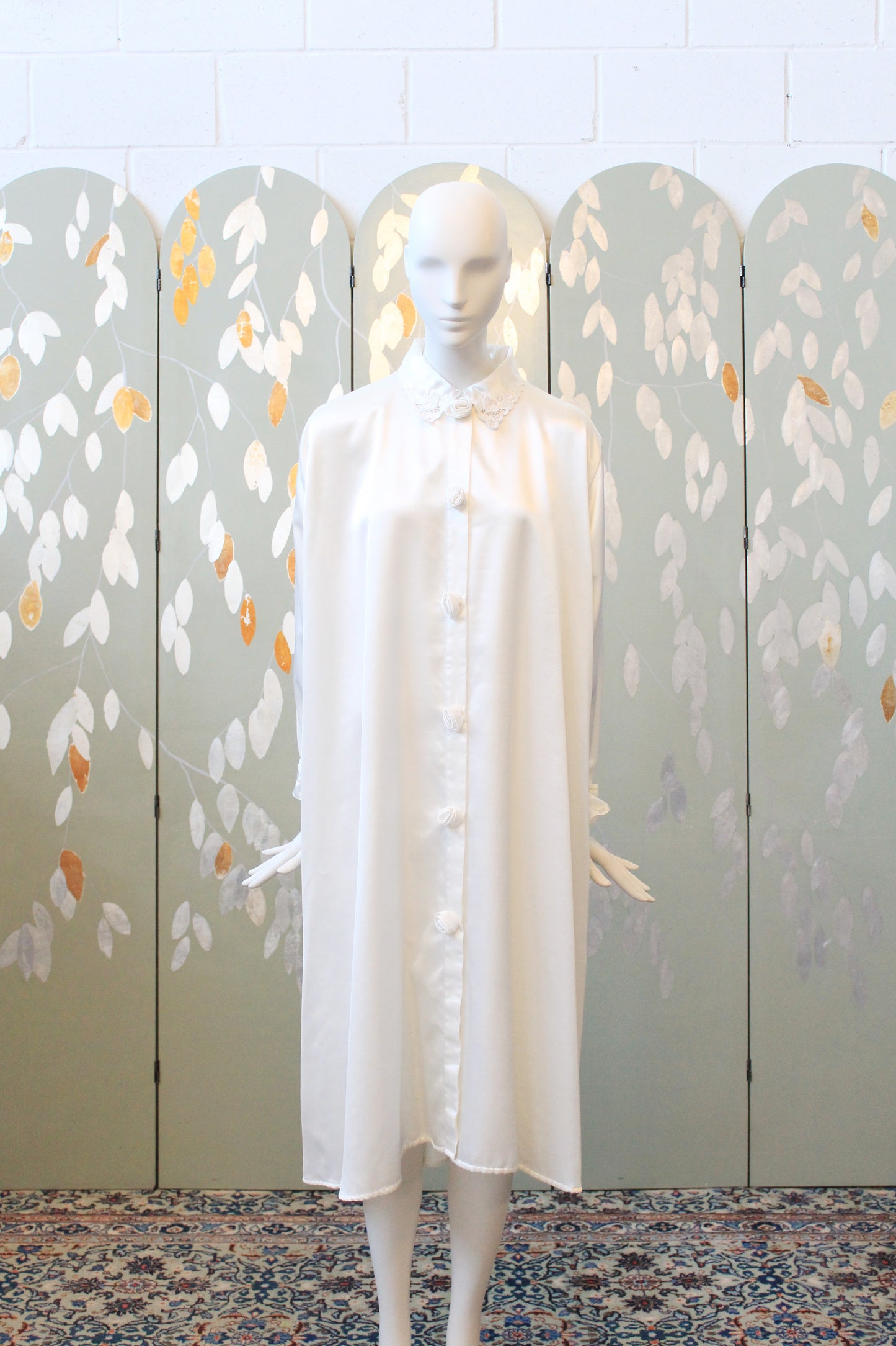 1980s Cream Satin Robe With Rosettes, Medium