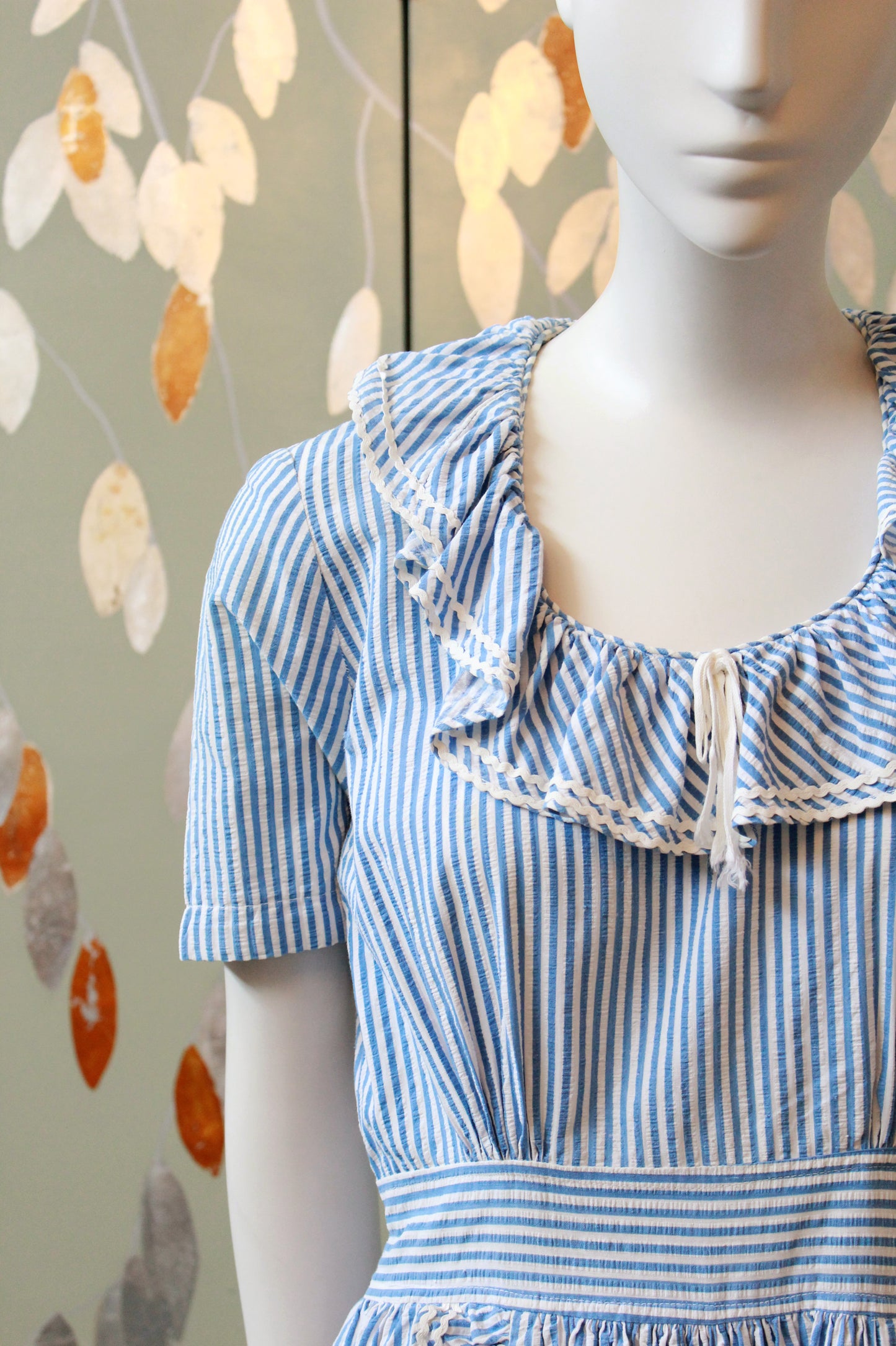 1940s Blue And White Striped Seersucker Short Sleeve Dress 