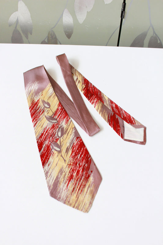 Vintage 1950s Abstract Tulip Floral Print Tie In Pale Rose/Red/Yellow