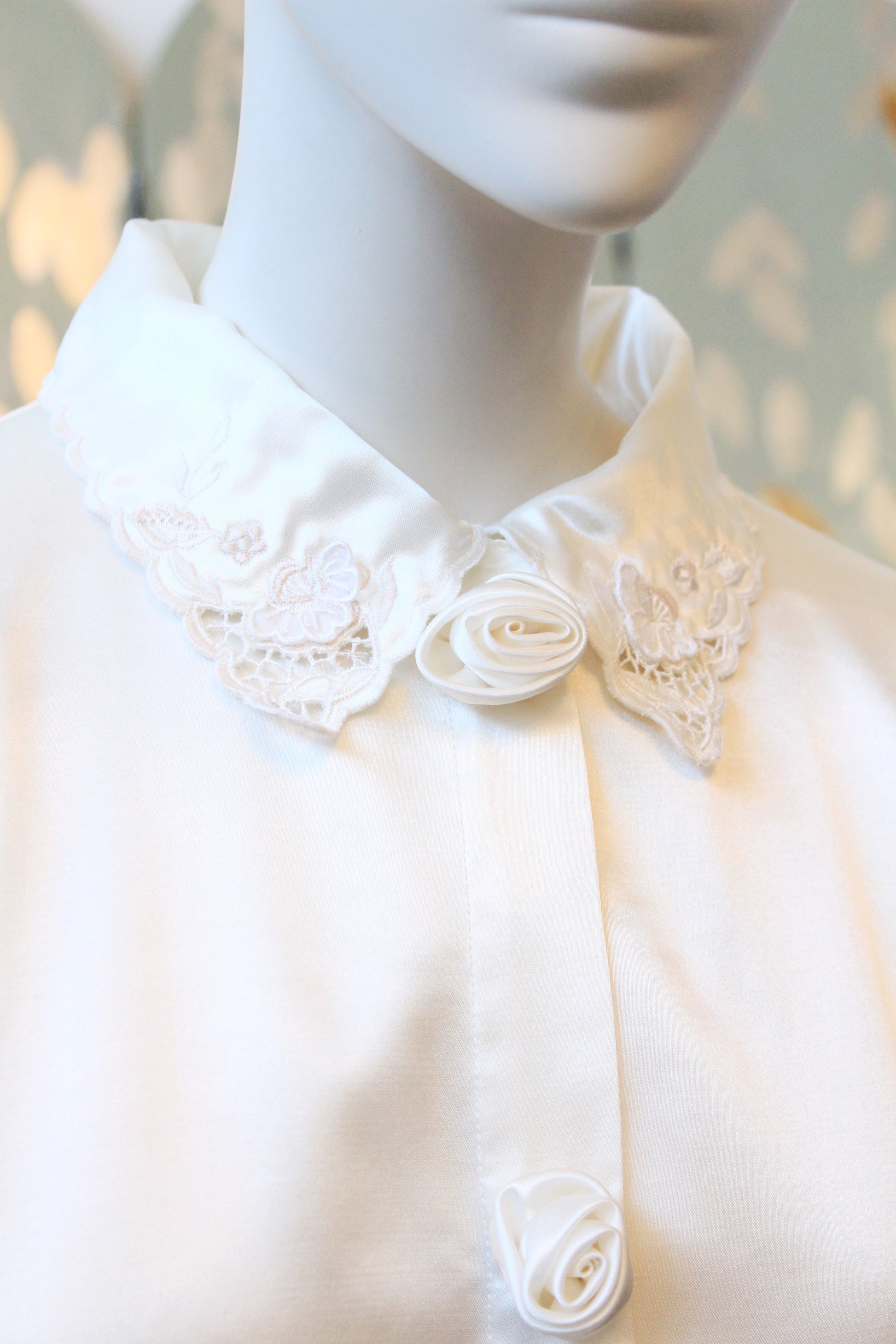 1980s Cream Satin Robe With Rosettes, Medium