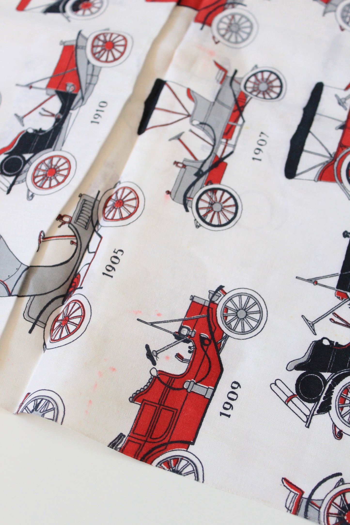 1950s/60s Novelty Antique Car Cotton Sewing Fabric In Red/Black/White, 4 Yards