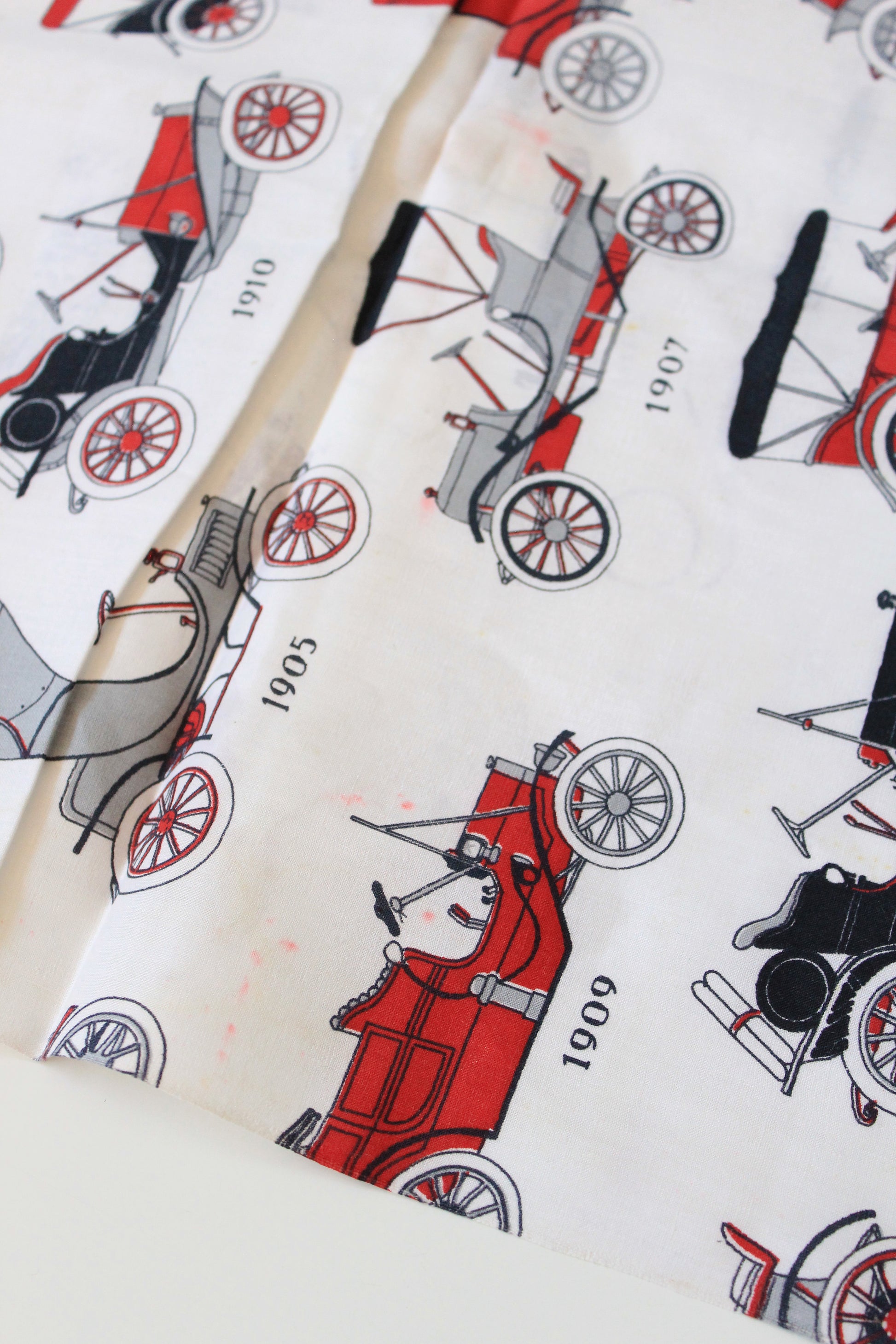 1950s/60s Novelty Antique Car Cotton Sewing Fabric In Red/Black/White, 4 Yards