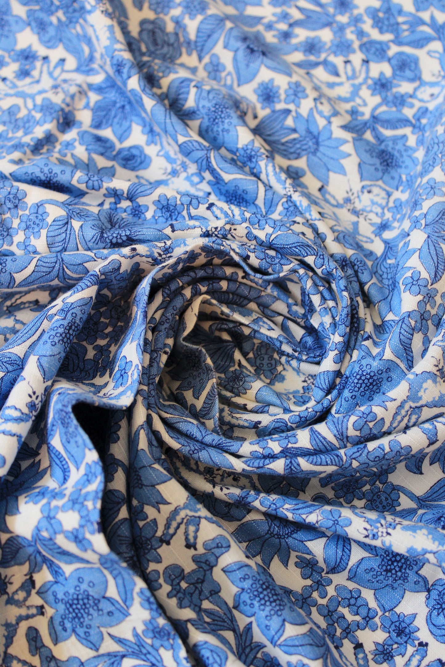 1940s Blue And White Floral Feedsack With Hidden lambs, Vintage Summer Sewing/Quilting Fabric