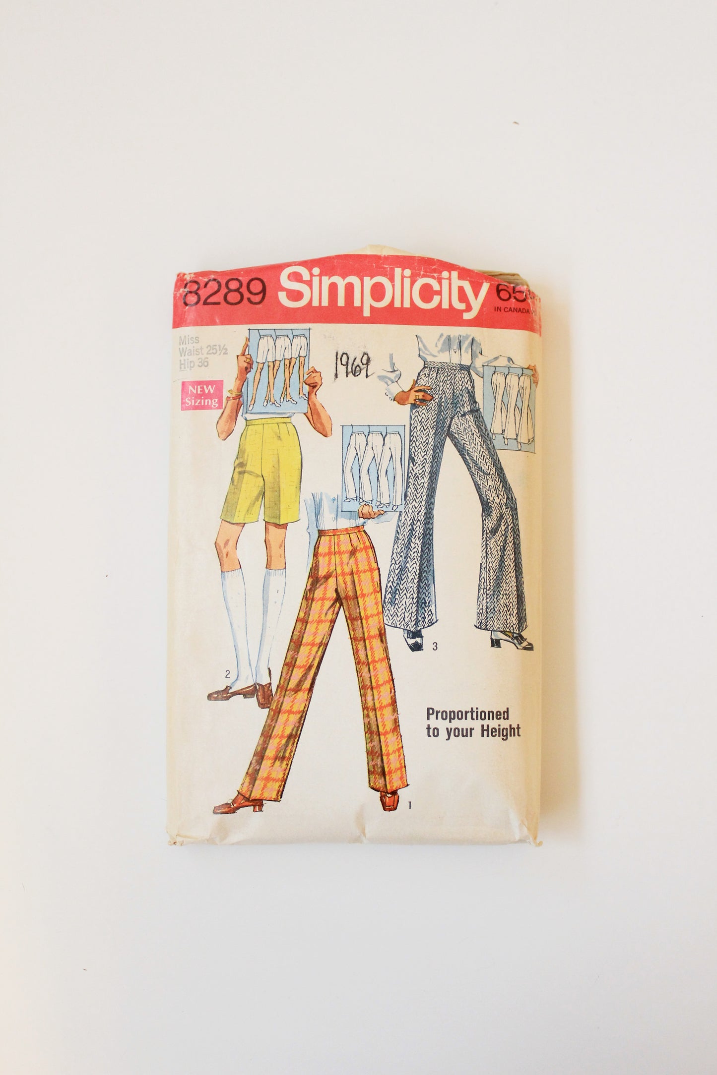 1960s Shorts/Pants Vogue Simplicity 8289 Sewing Pattern, Partially Cut-Complete Size 6-10