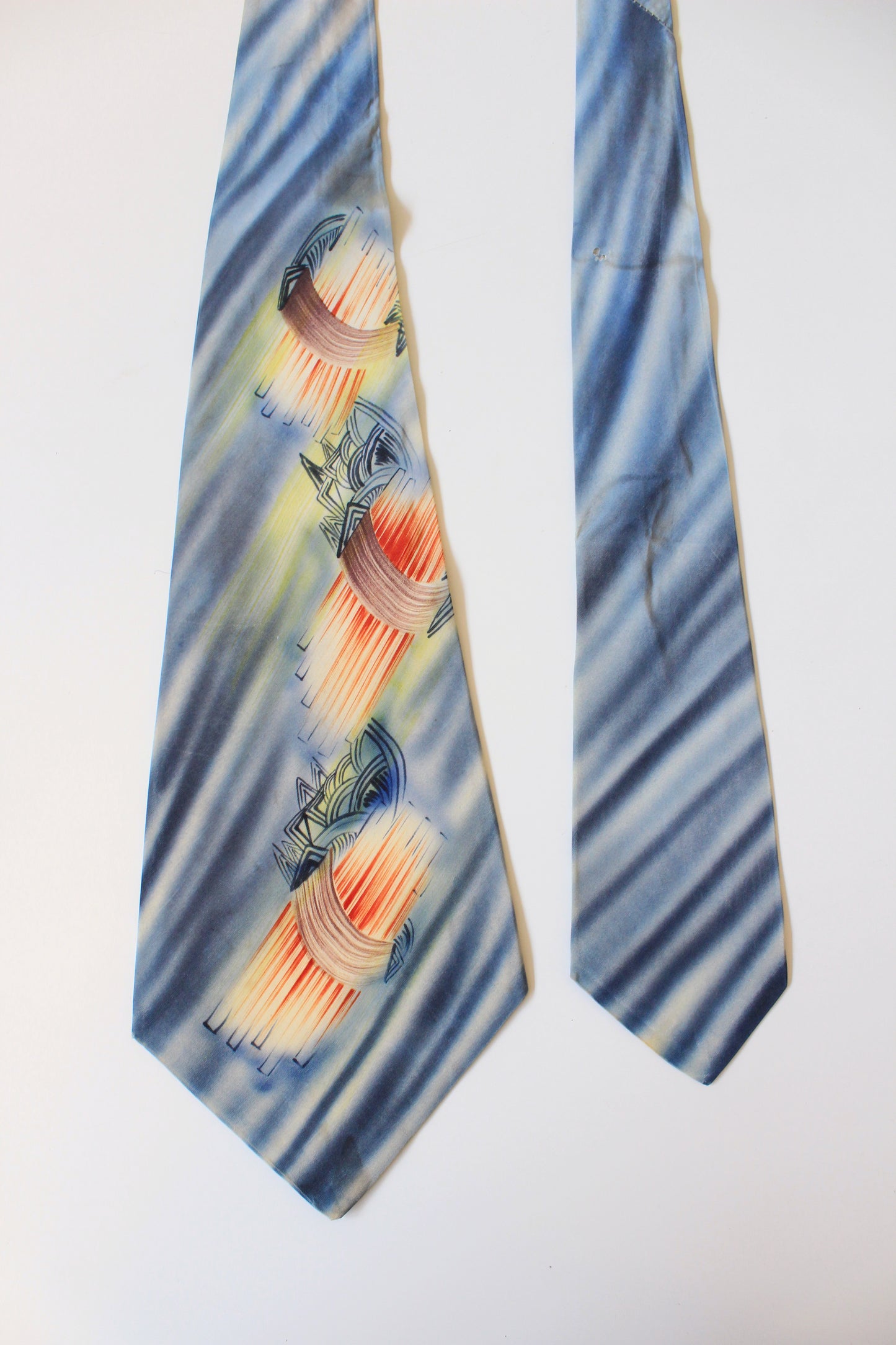 Vintage 1950s Vibrant Abstract Fantasy Hand-Painted Tie