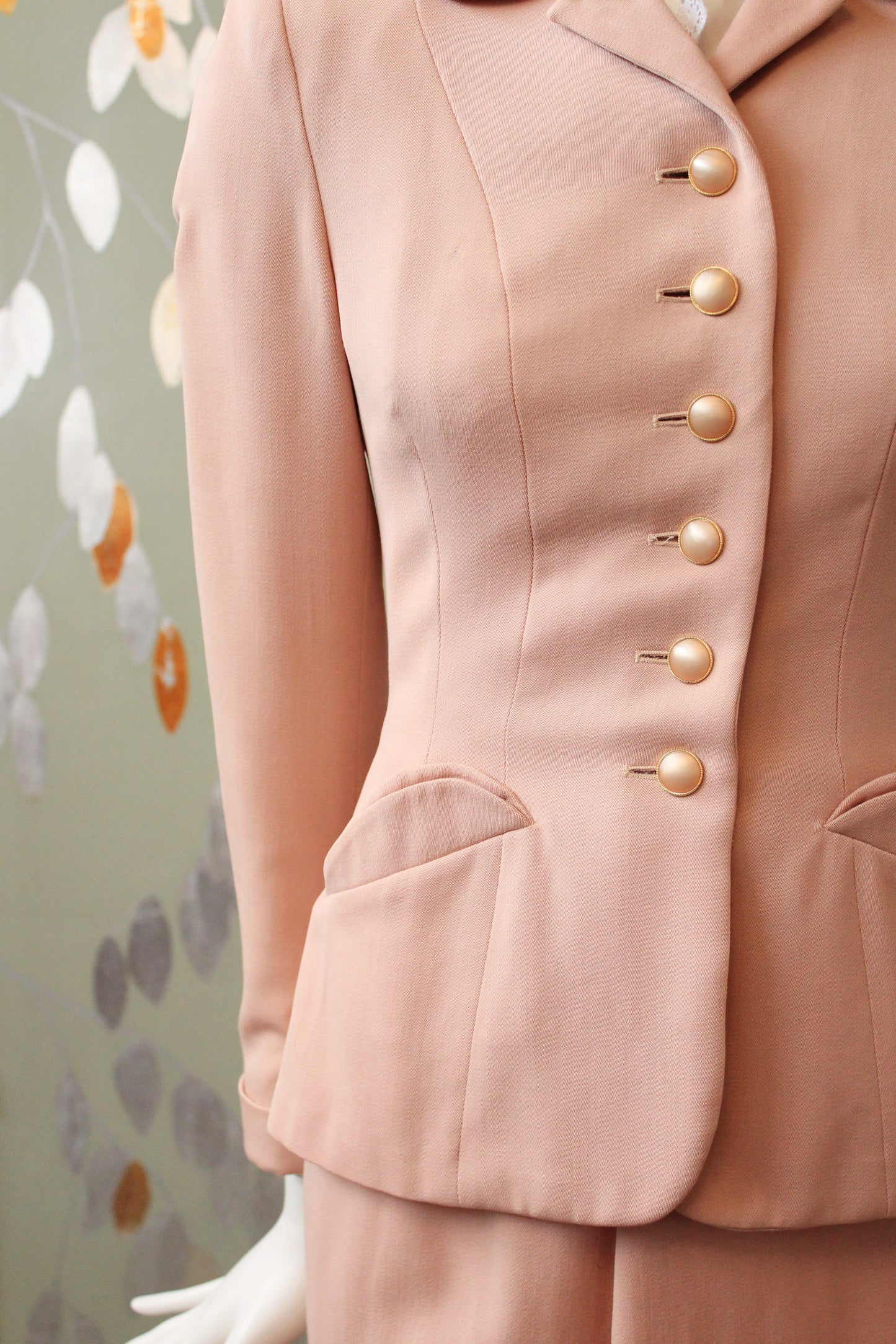 Vintage 1950s Fitted Blush Pink Daytime Spring Skirt Suit Set, XS