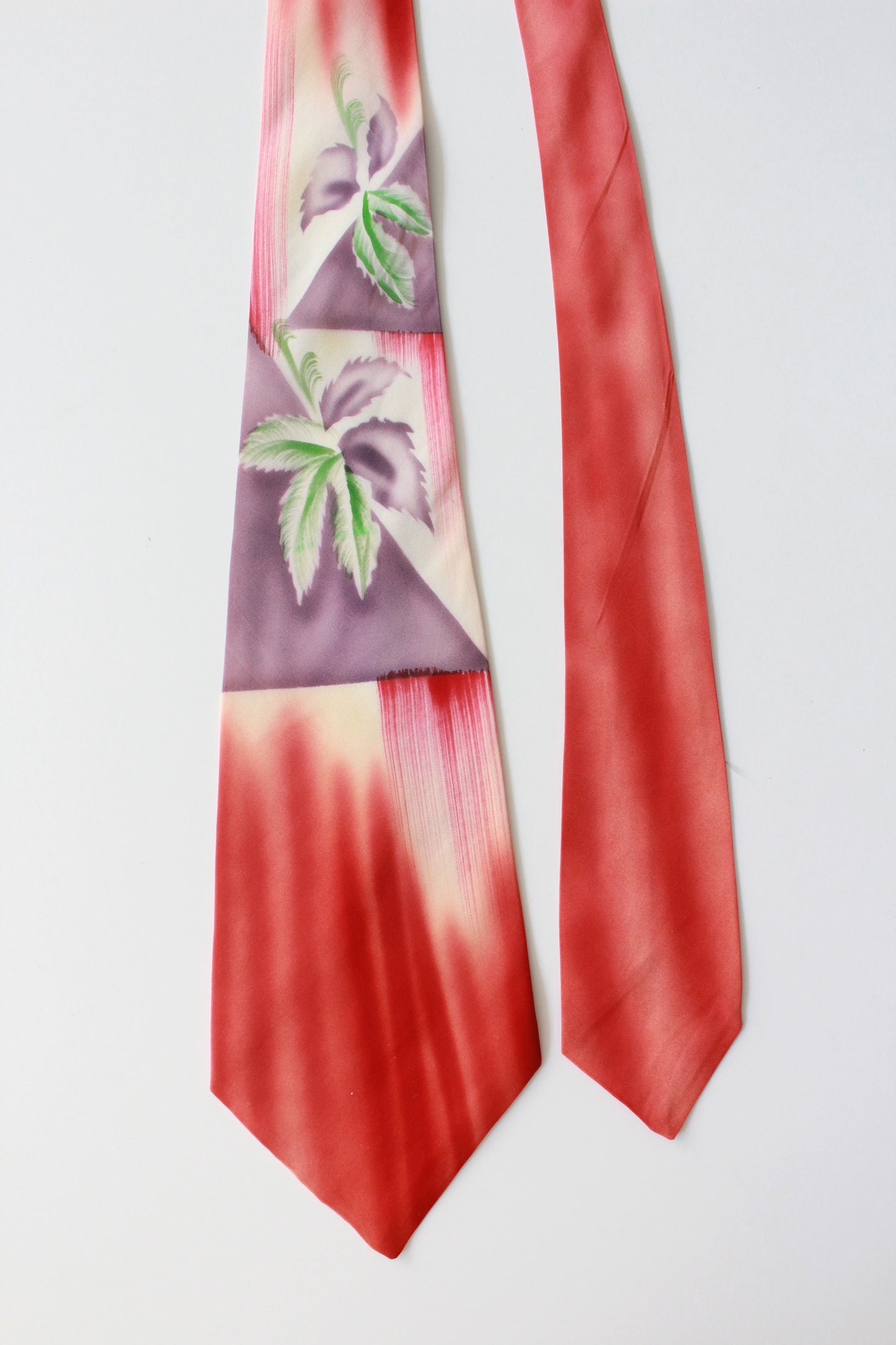 Vintage 1950s Green And Purple Palm Leaf Hand Painted Rayon Tie