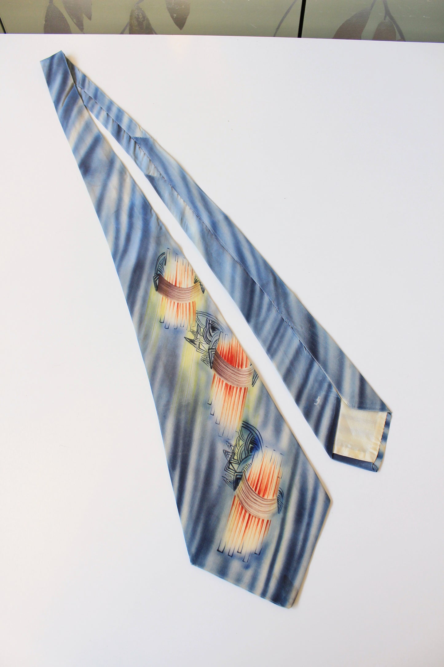 Vintage 1950s Vibrant Abstract Fantasy Hand-Painted Tie