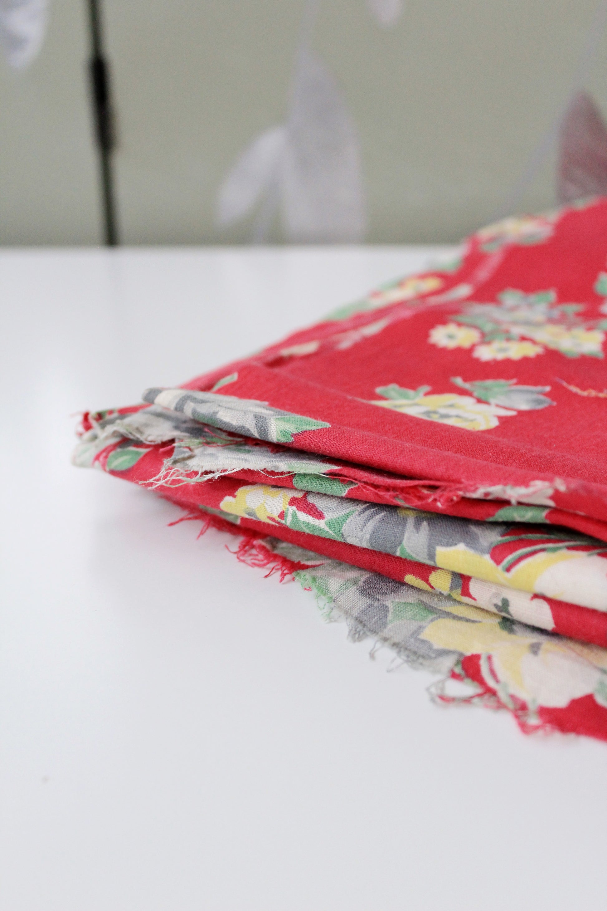 1950s Deep Pink With Yellow And Grey Flower Cotton Sewing Fabric, 5 Yards