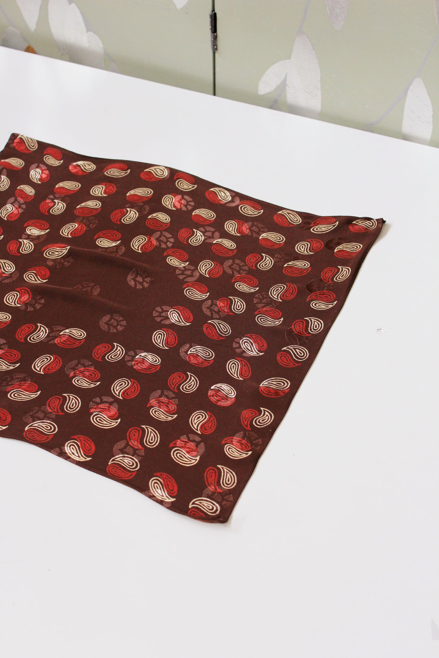 1940s Brown  with Red/ Cream Yin And Yang Silk Pocket Square