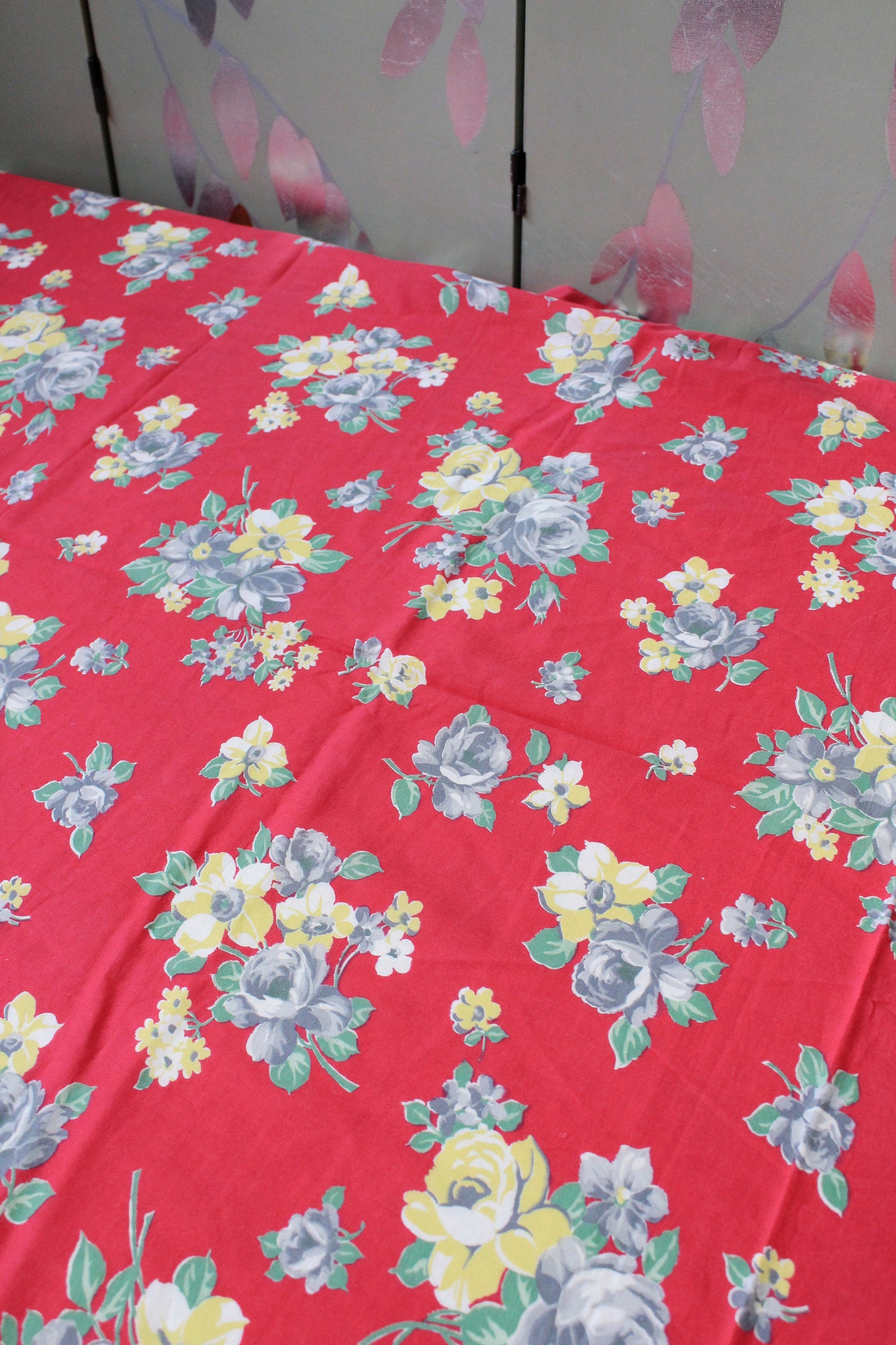 1950s Deep Pink With Yellow And Grey Flower Cotton Sewing Fabric, 5 Yards