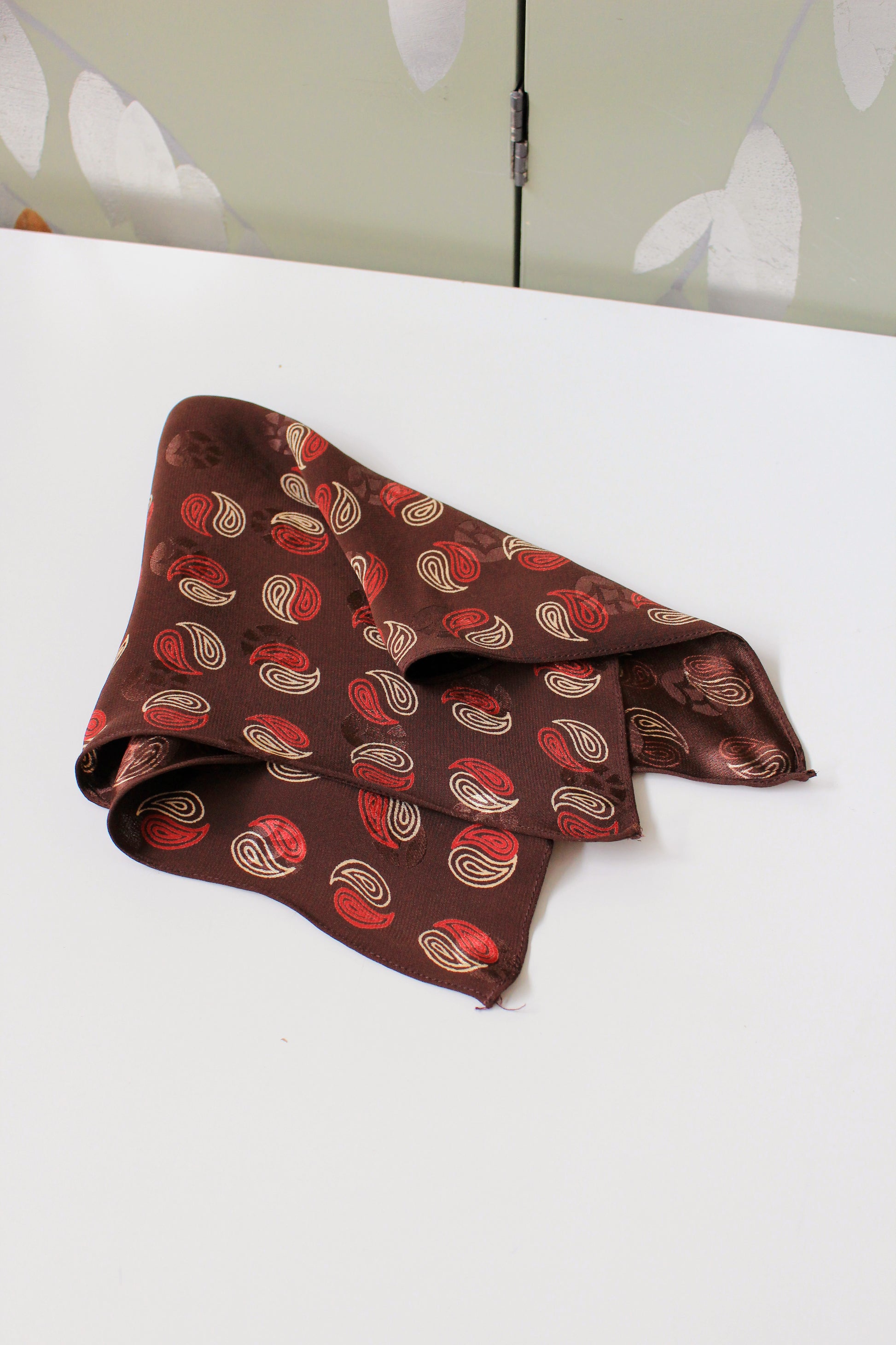 1940s Brown  with Red/ Cream Yin And Yang Silk Pocket Square