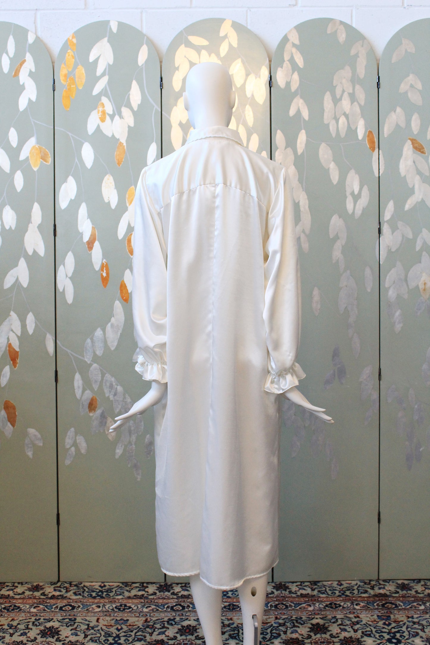 1980s Cream Satin Robe With Rosettes, Medium