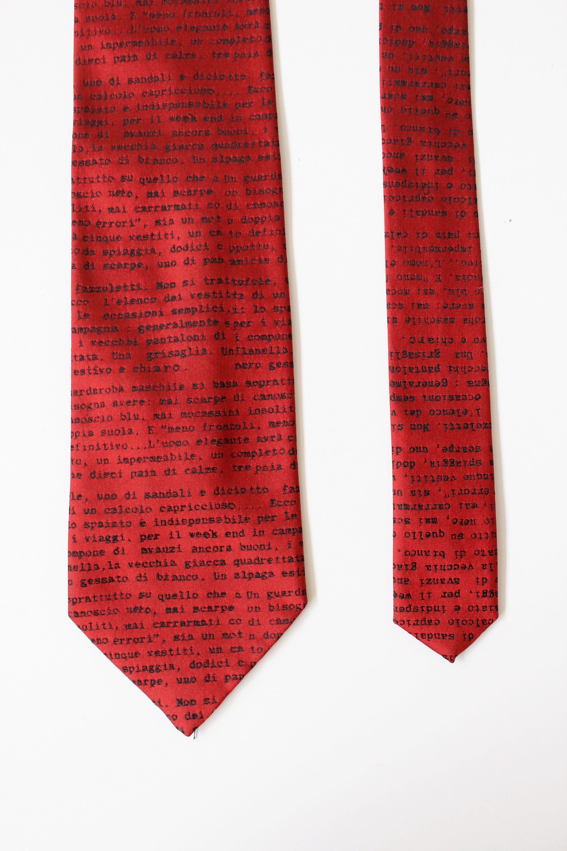 1990s Moschino Red Silk Designer Tie With Text Print