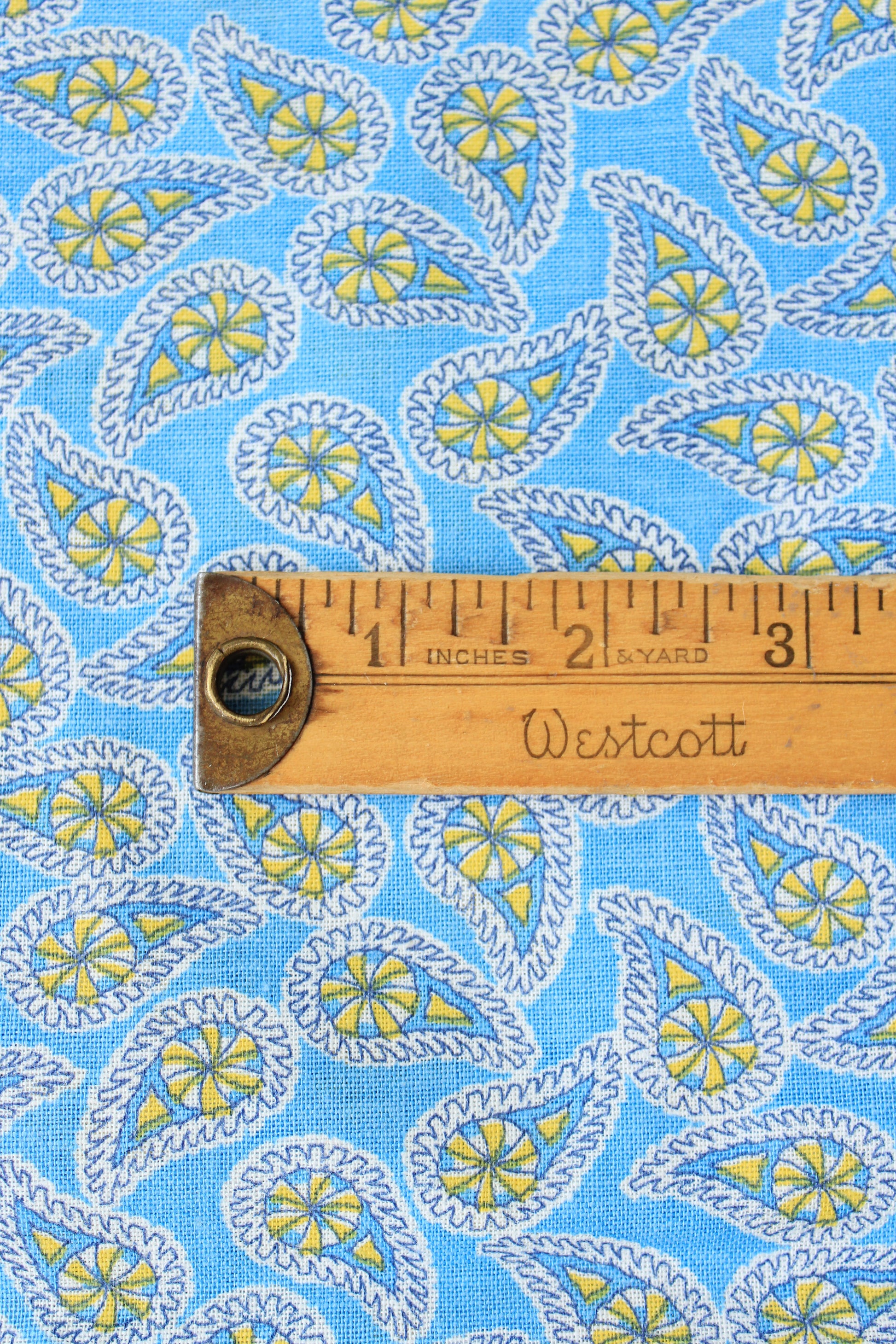 1940s Light Blue And Yellow Paisley Feedsack, Vintage Summer Sewing/Quilting Fabric