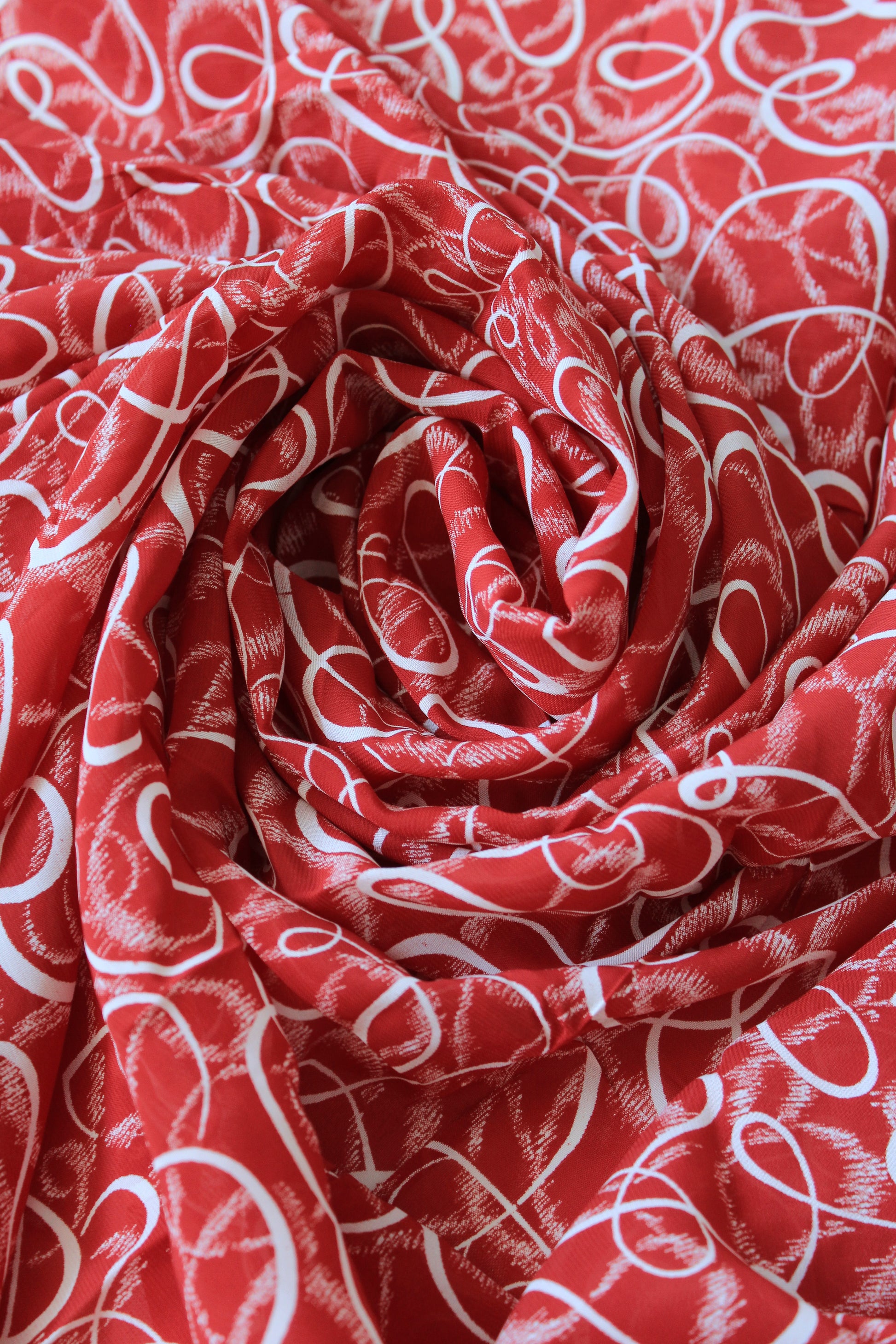 1940s Red And White Swirl Print Rayon Sewing Fabric, 3.1 Yards