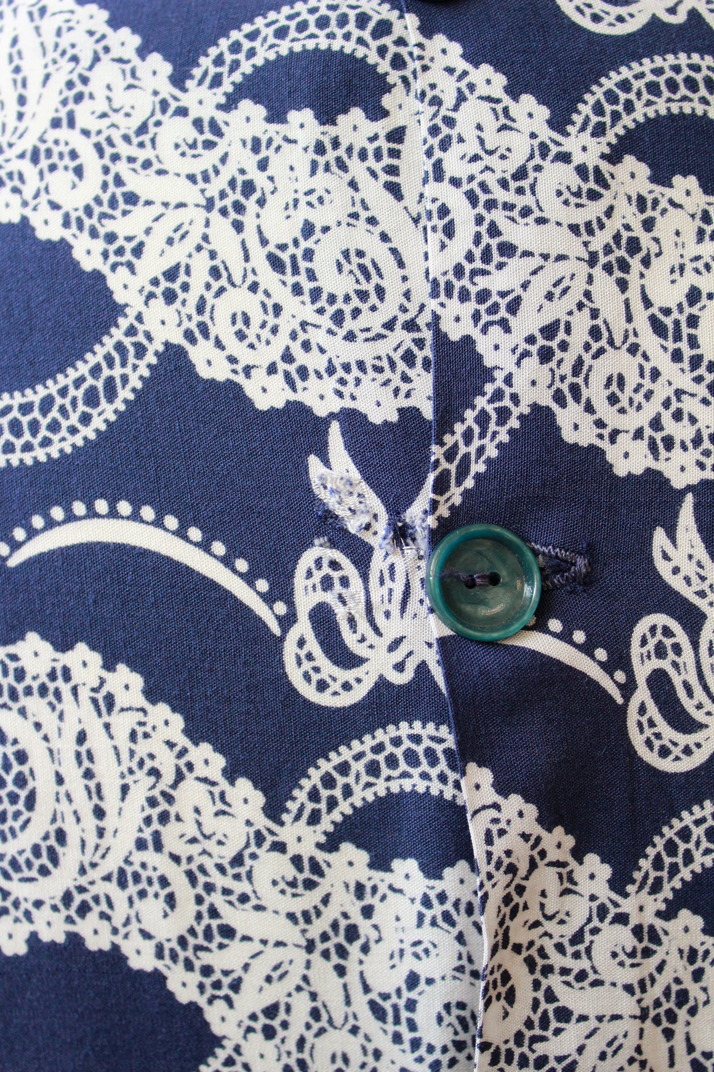 1940s Blue Dress With White Lace And Bow Novelty Print, Medium 