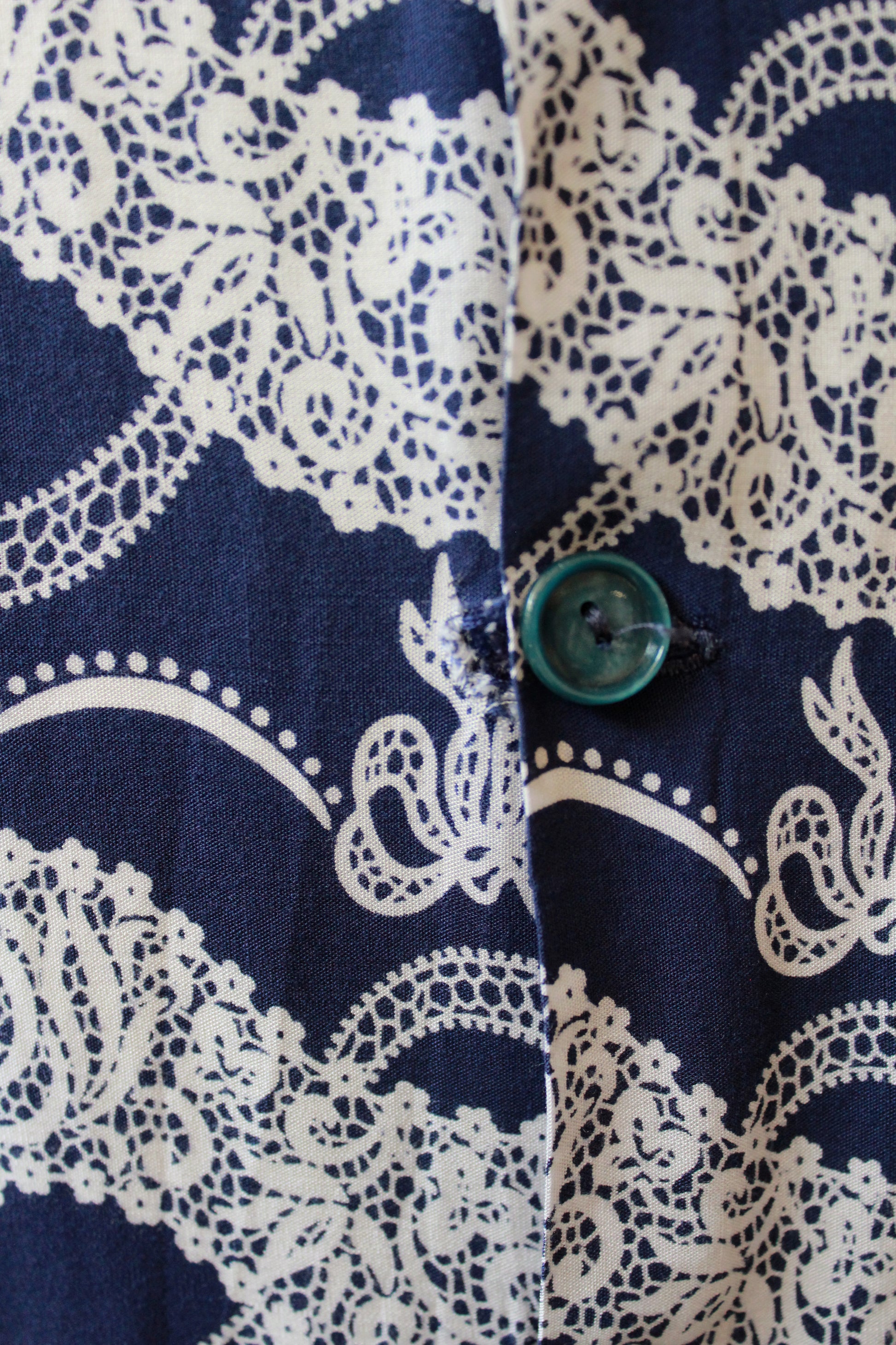 1940s Blue Dress With White Lace And Bow Novelty Print, Medium 